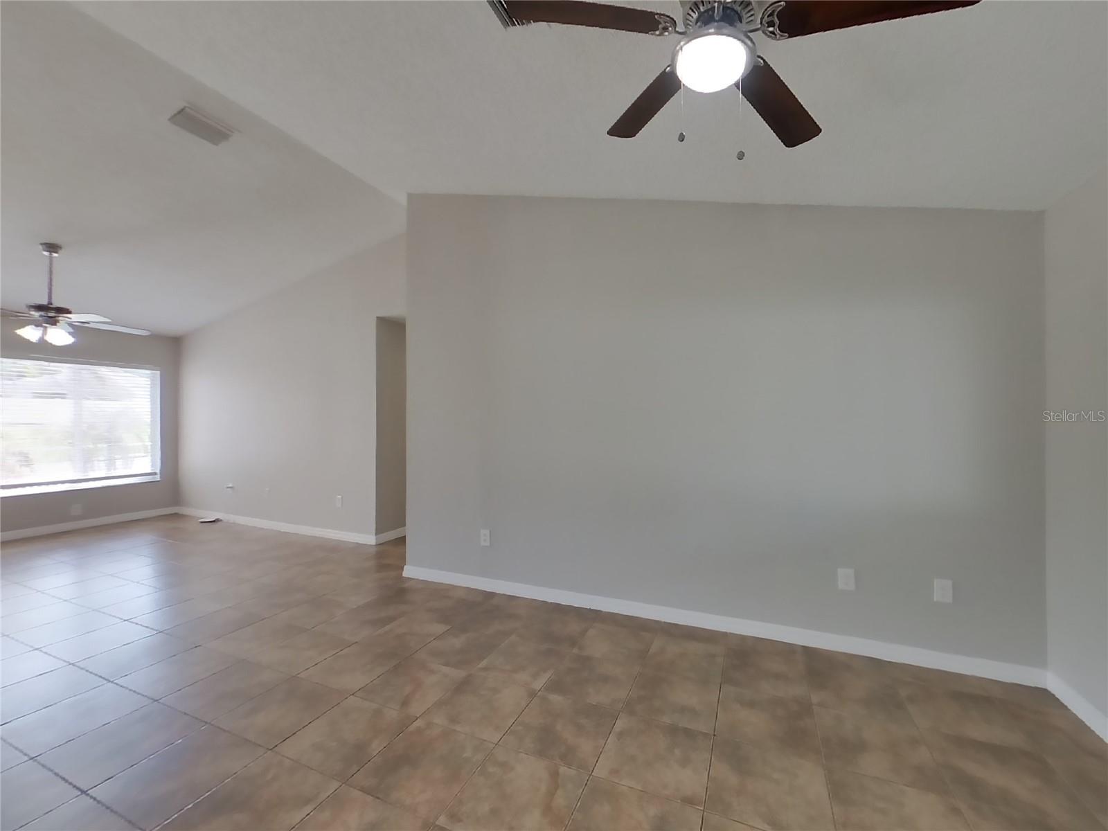 COUNTRY HILLS EAST UNIT SEVEN, PLANT CITY, FL, 33563