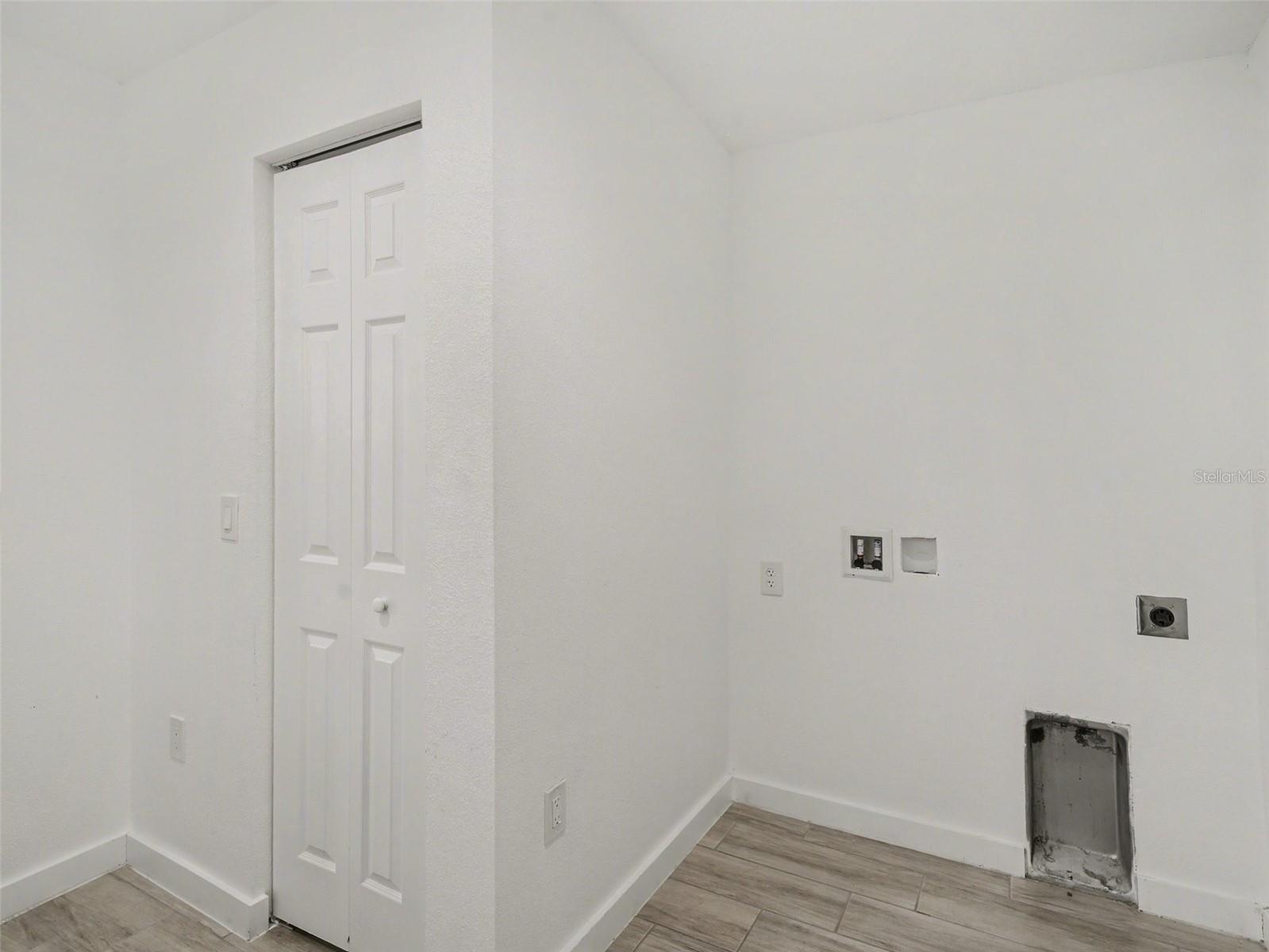 810 21ST ST E, BRADENTON, FL, 34208