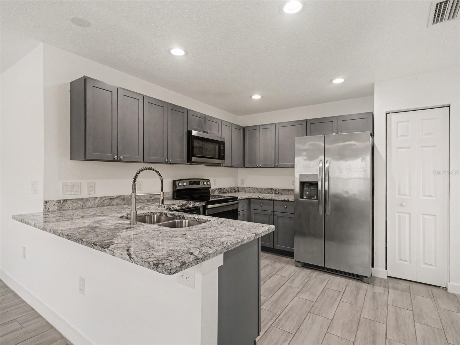810 21ST ST E, BRADENTON, FL, 34208