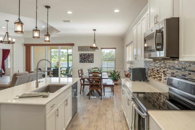 7657 RIDGELAKE CIR, BRADENTON, FL, 34203