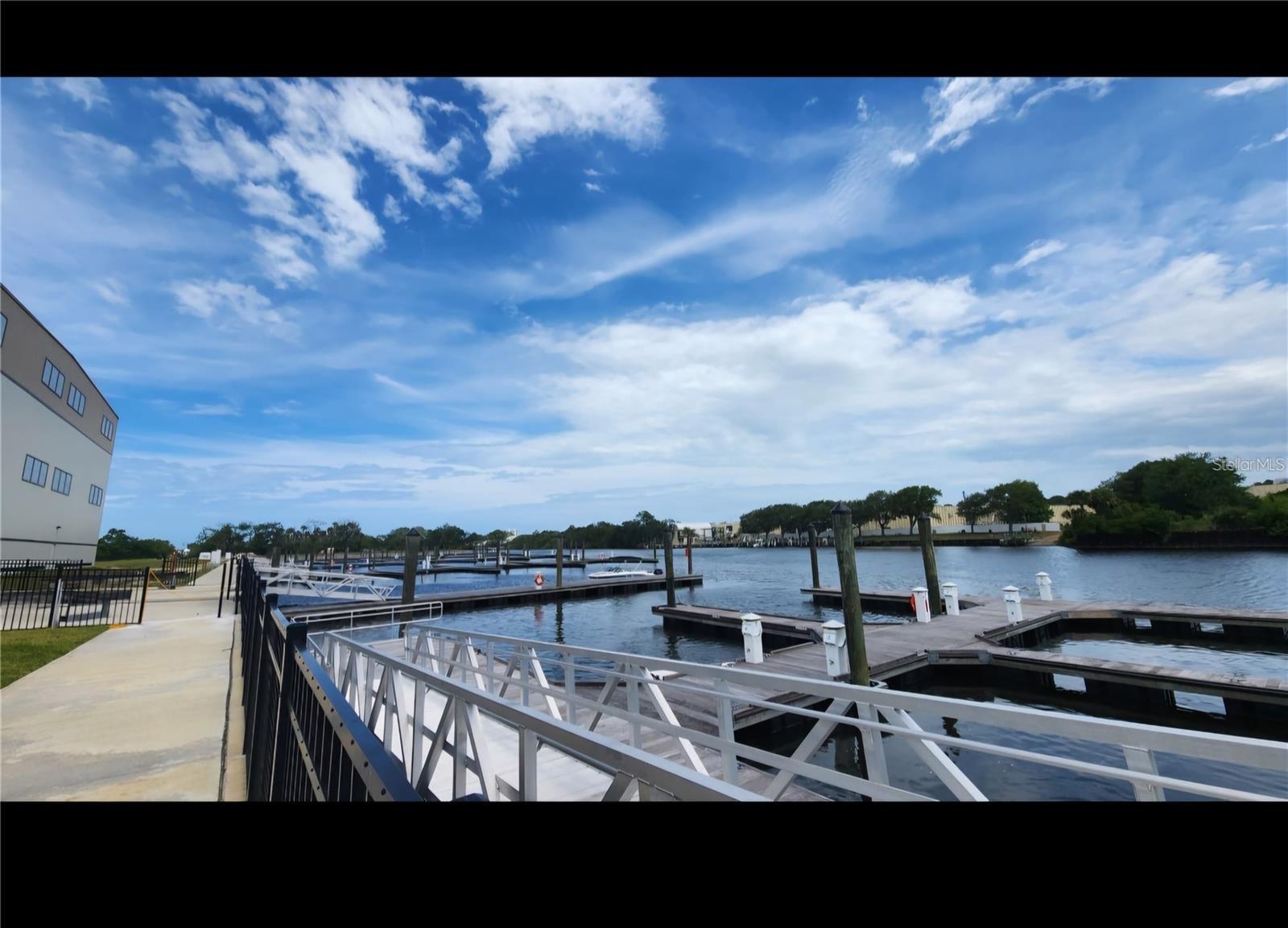 21 DEL PALMA DR, PALM COAST, FL, 32137