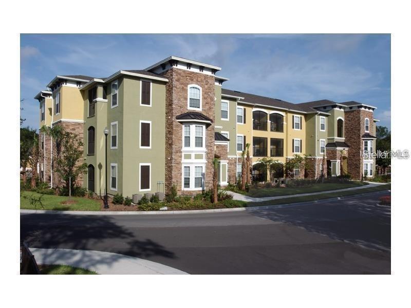 10201 COURTNEY PALMS BLVD #302, TAMPA, FL, 33619