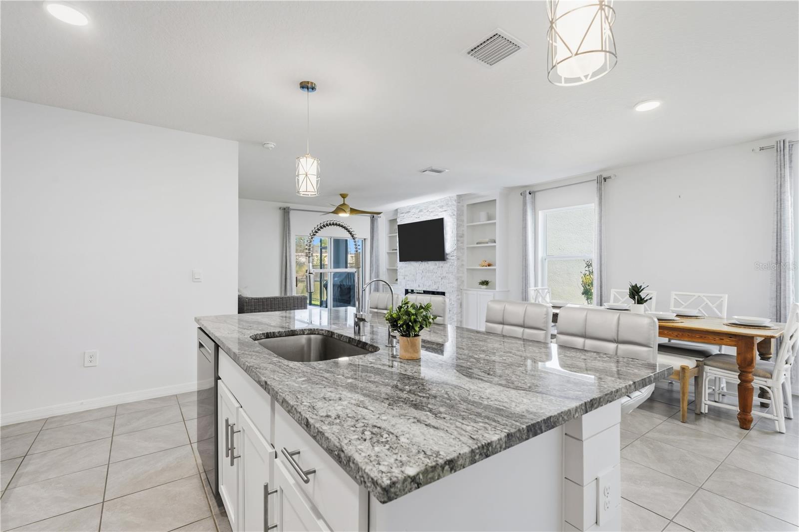 3307 HILLTOP CIR, BRADENTON, FL, 34211
