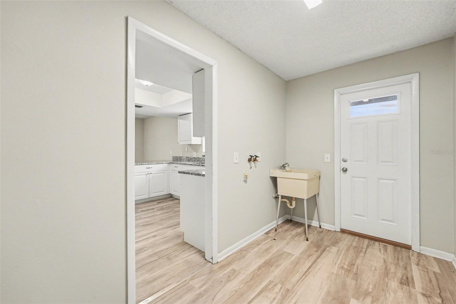 1234 FAIRFAX N, LAKELAND, FL, 33813