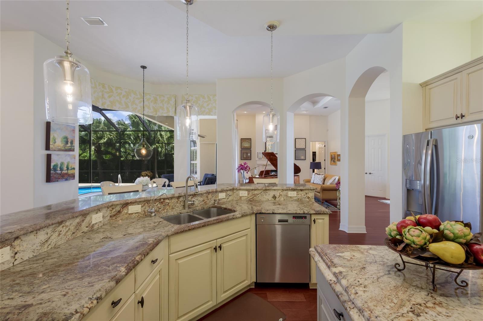 7207 ASHLAND GLN, LAKEWOOD RANCH, FL, 34202