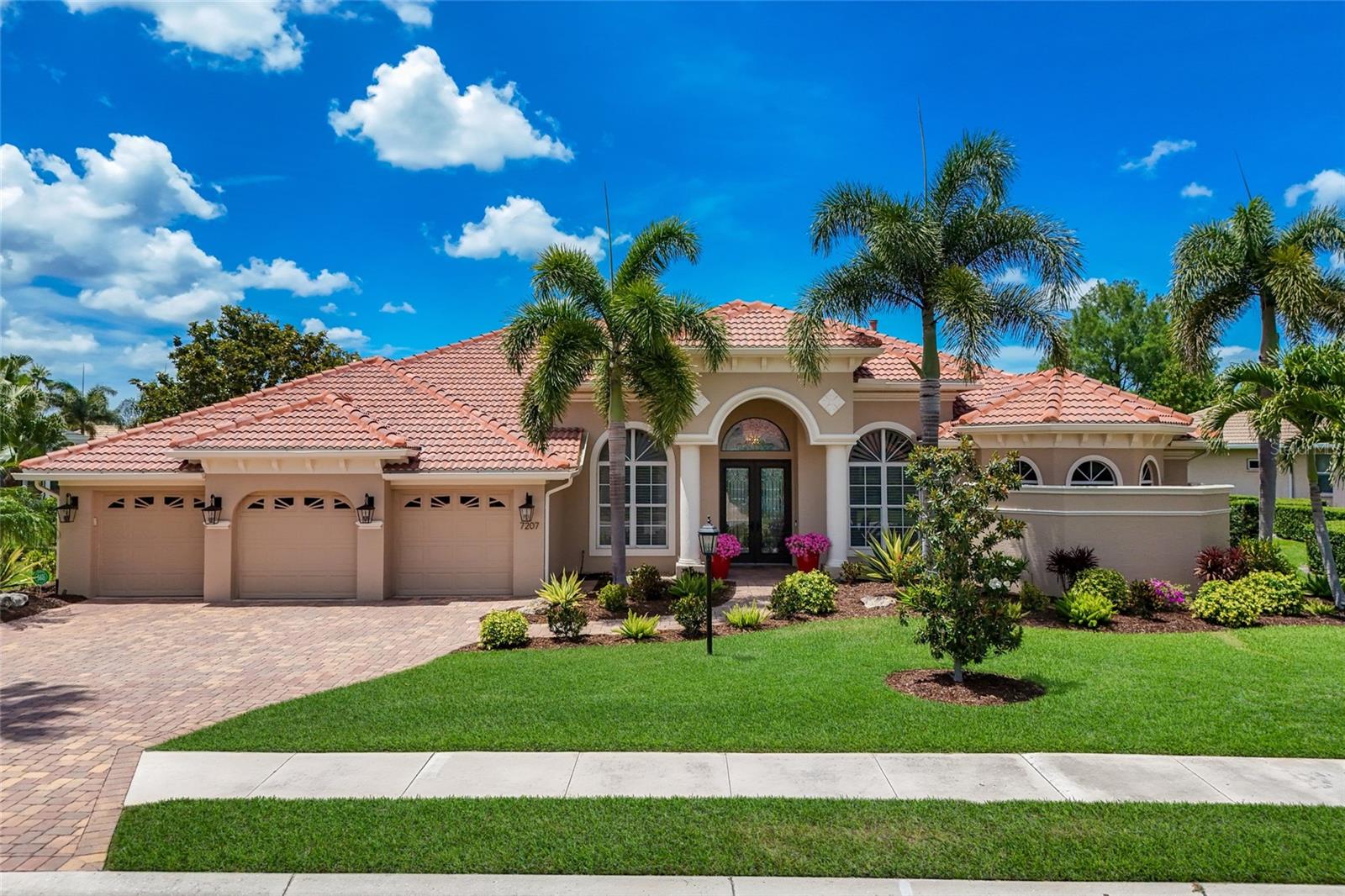 7207 ASHLAND GLN, LAKEWOOD RANCH, FL, 34202