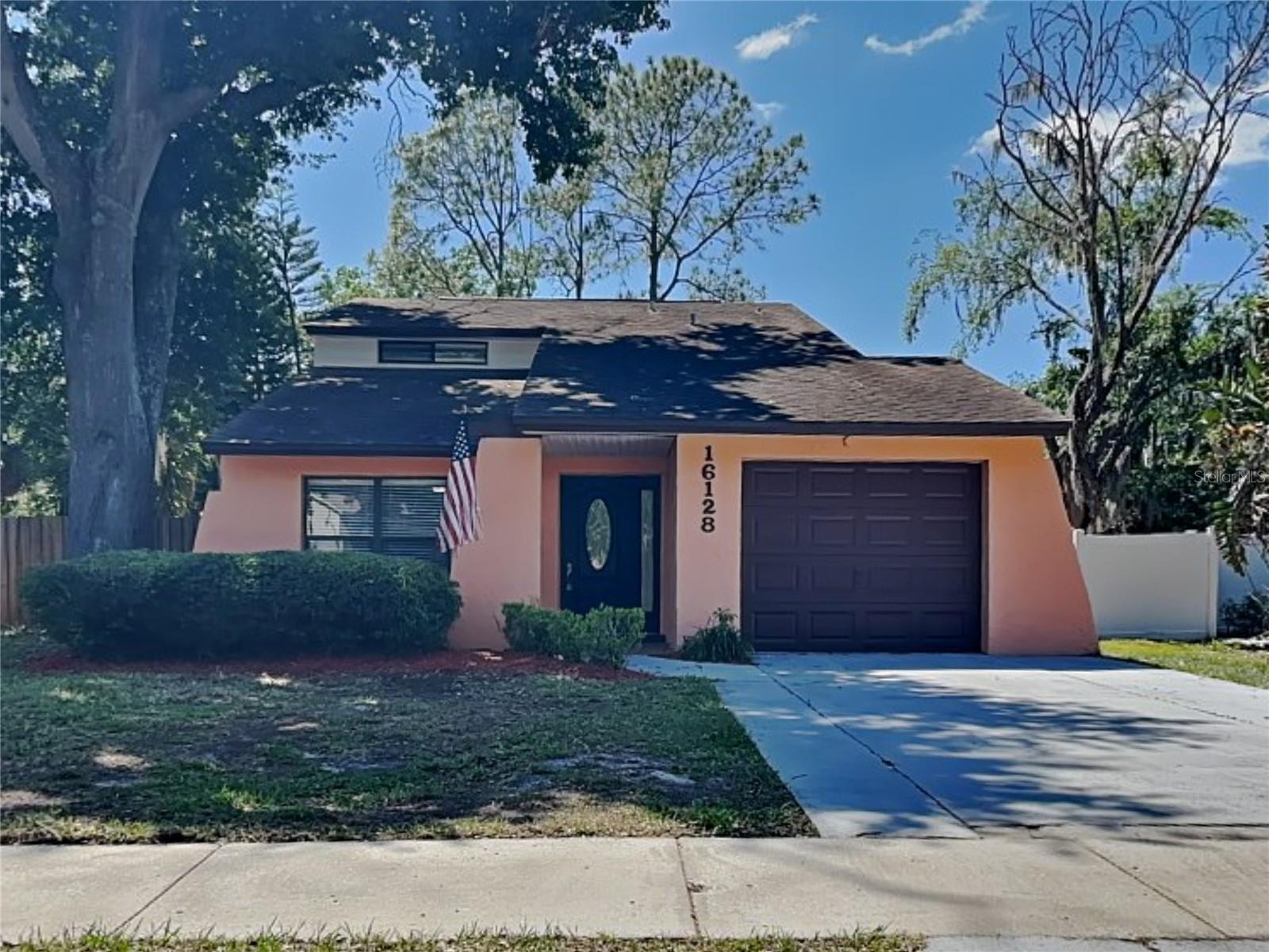 NORTH LAKES SEC B UNIT, TAMPA, FL, 33618