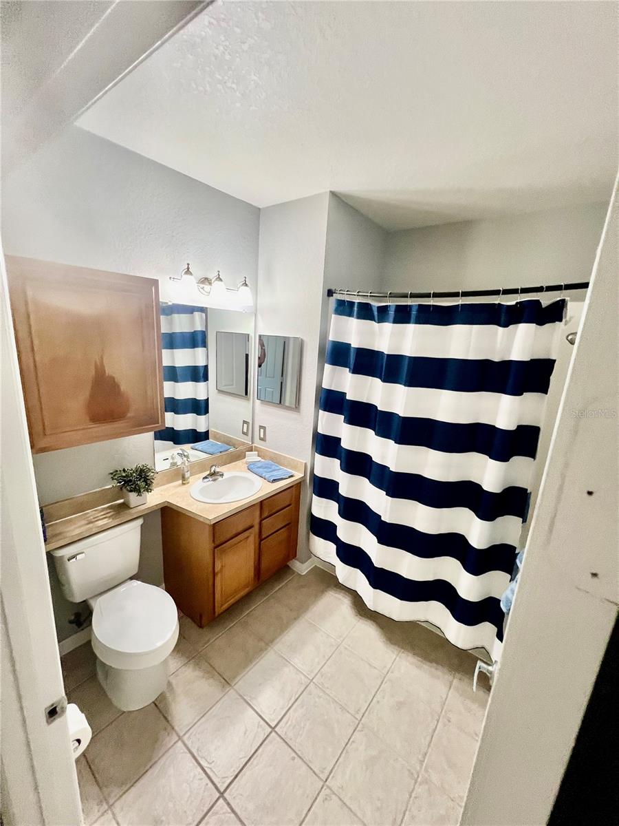 8377 38TH STREET CIR E #106, SARASOTA, FL, 34243