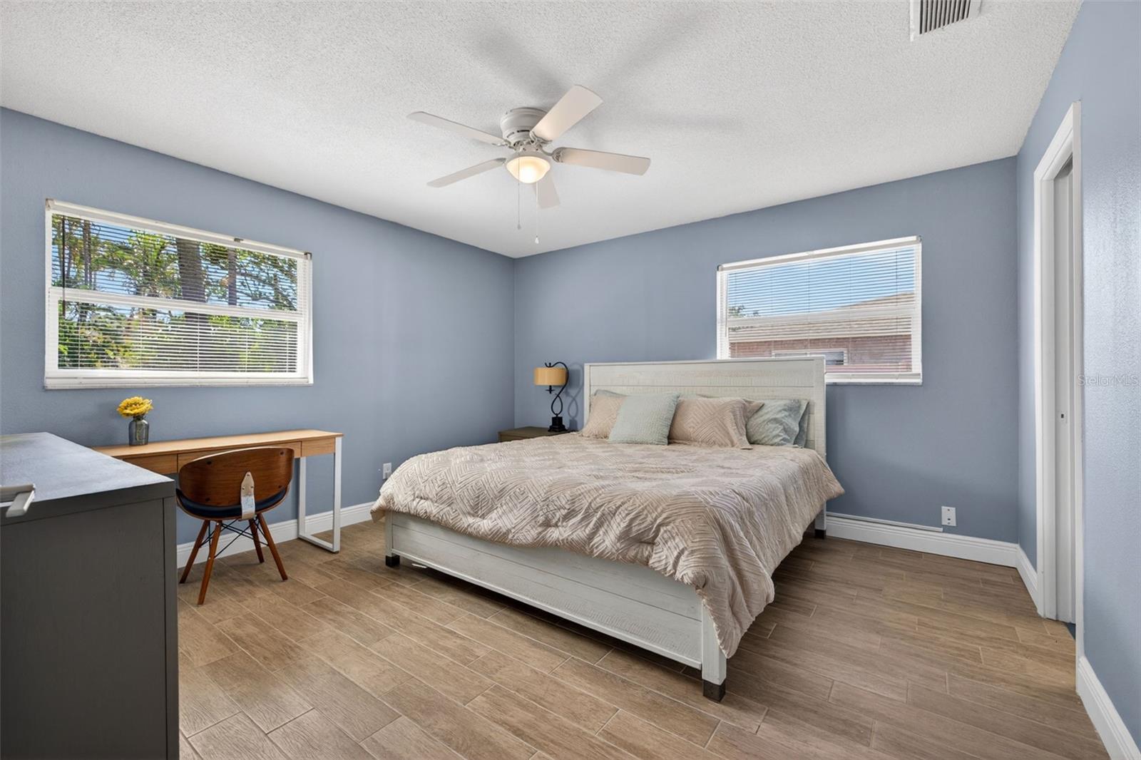 5810 VENETIAN BLVD NE, ST PETERSBURG, FL, 33703