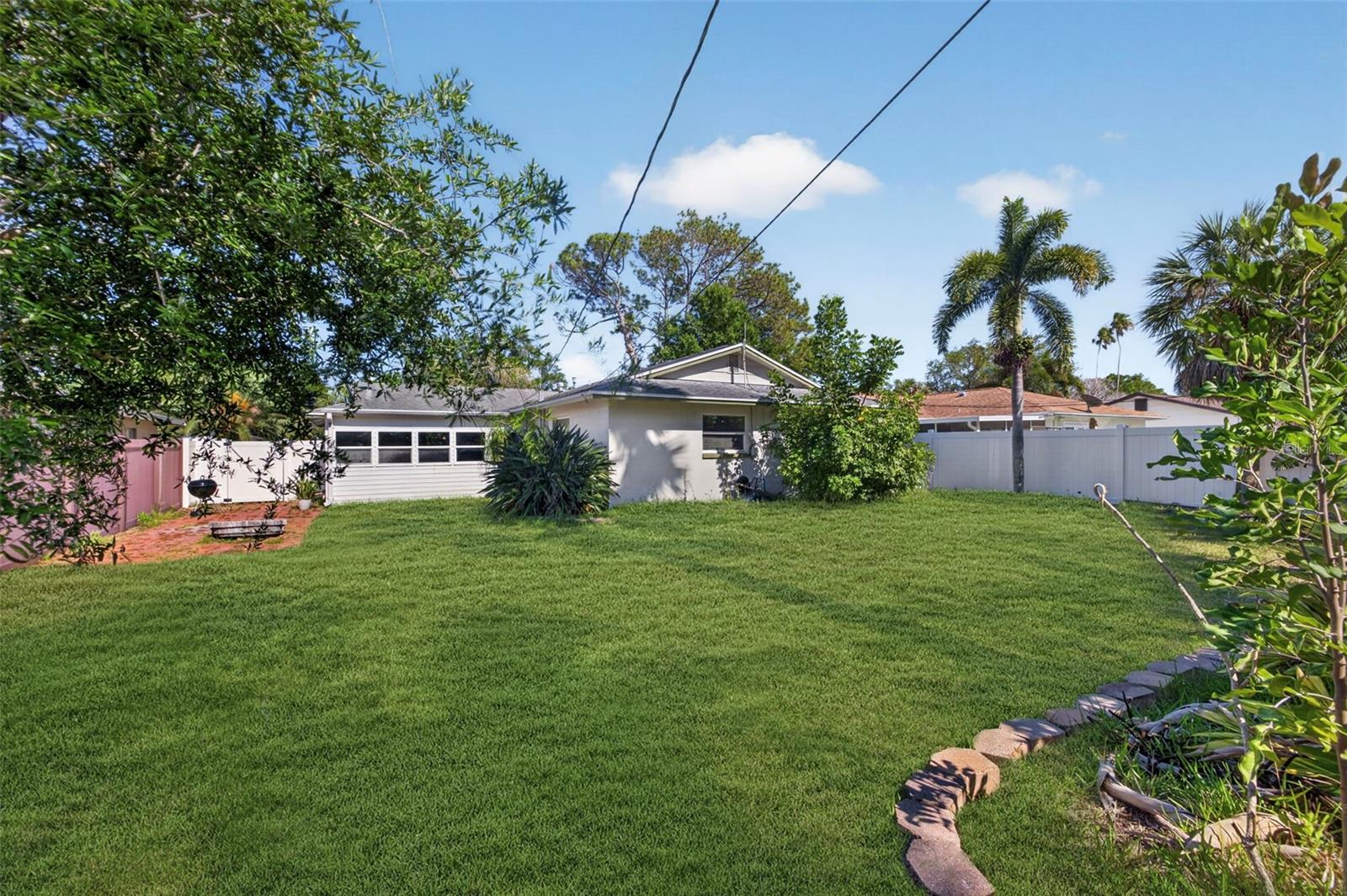 5810 VENETIAN BLVD NE, ST PETERSBURG, FL, 33703