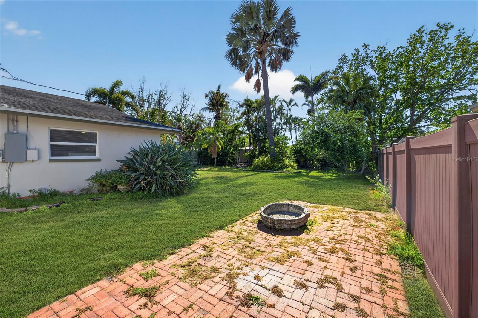 5810 VENETIAN BLVD NE, ST PETERSBURG, FL, 33703