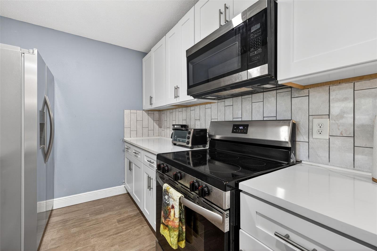 5810 VENETIAN BLVD NE, ST PETERSBURG, FL, 33703