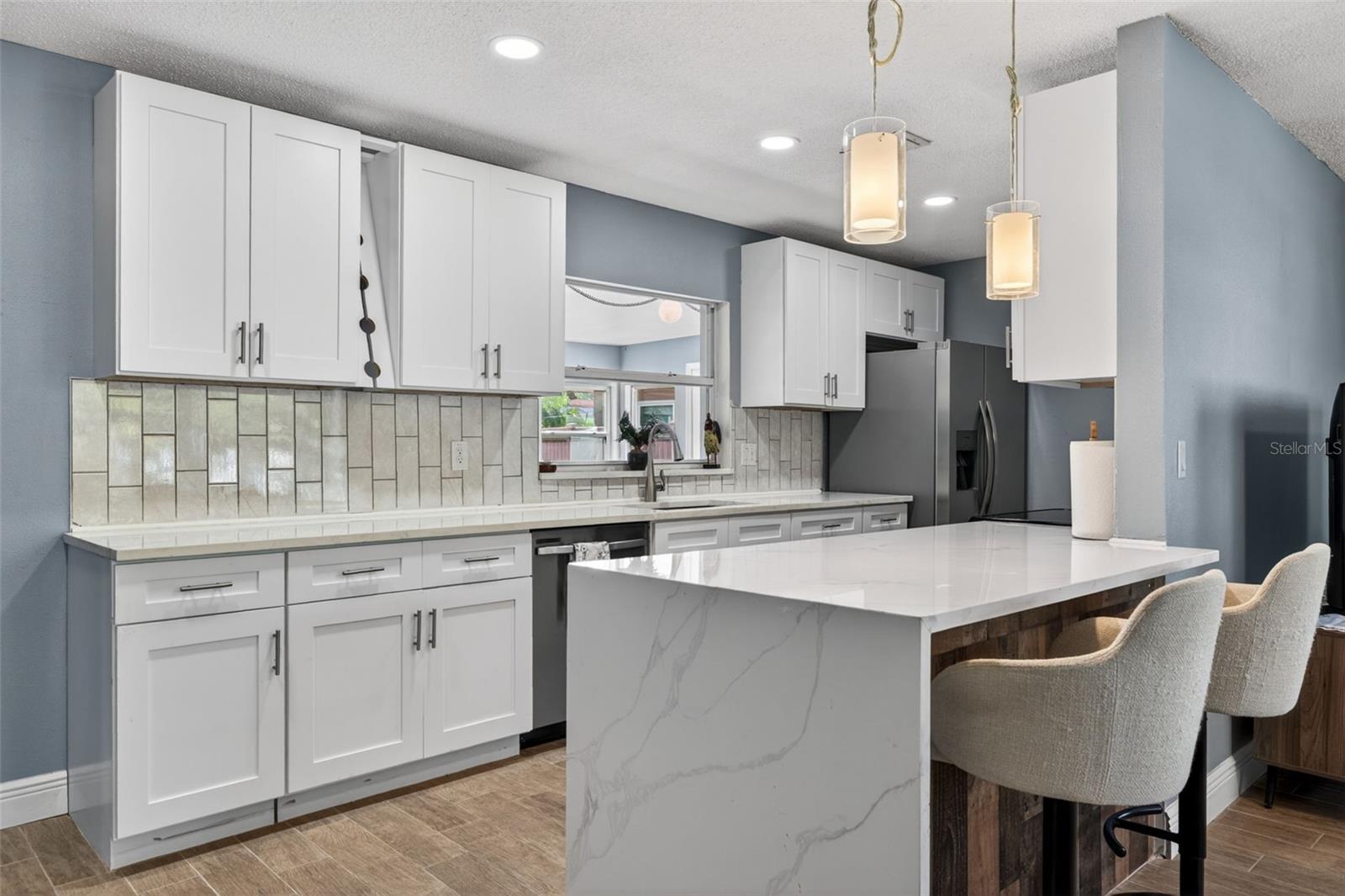 5810 VENETIAN BLVD NE, ST PETERSBURG, FL, 33703
