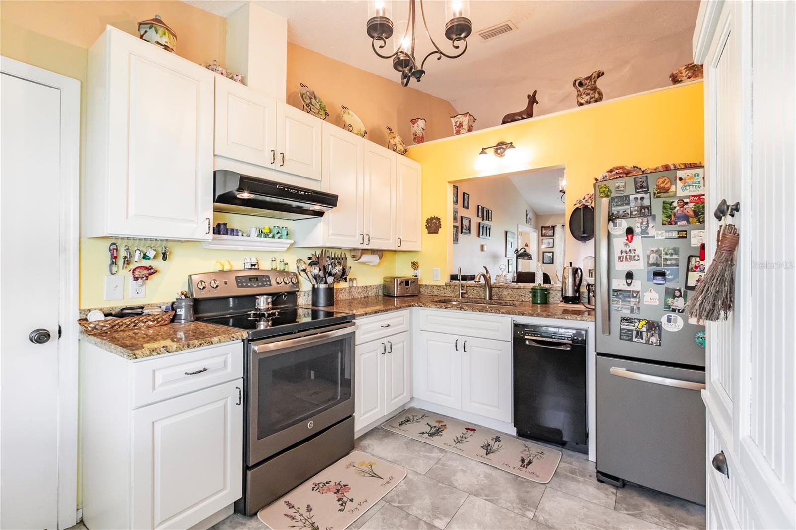 1244 E CORKTREE CIR, PORT CHARLOTTE, FL, 33952