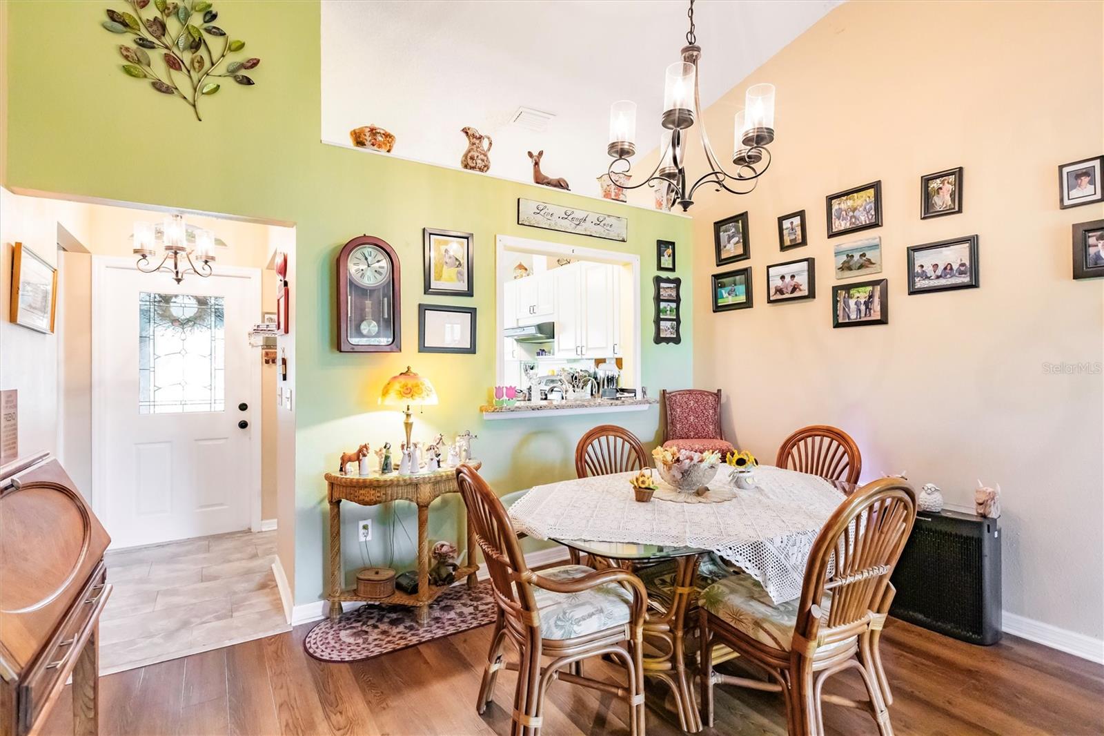 1244 E CORKTREE CIR, PORT CHARLOTTE, FL, 33952