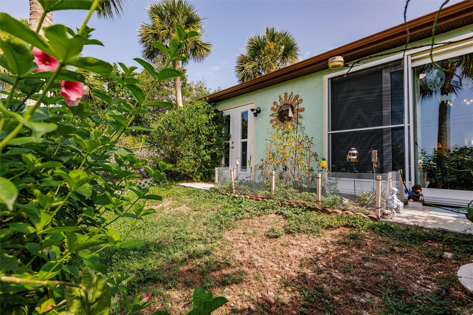 1244 E CORKTREE CIR, PORT CHARLOTTE, FL, 33952