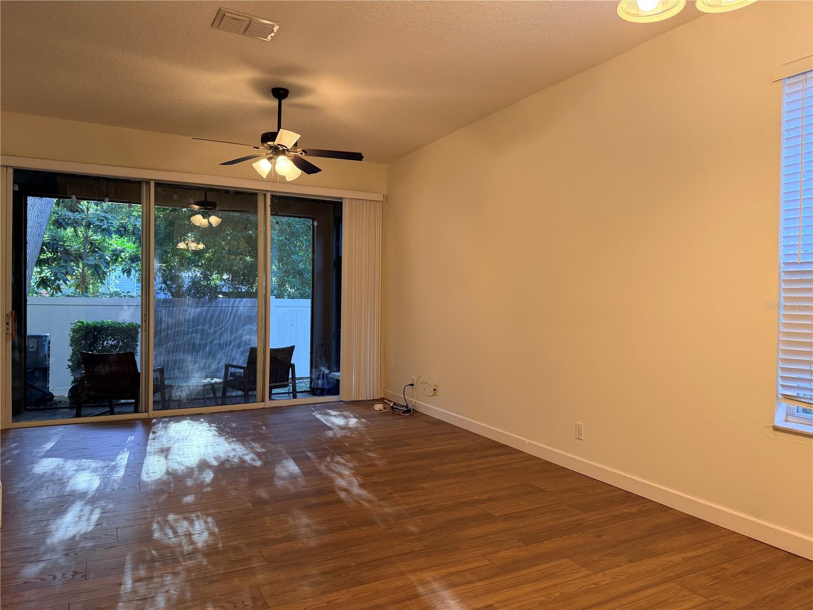 4212 BISMARCK PALM DR, TAMPA, FL, 33610
