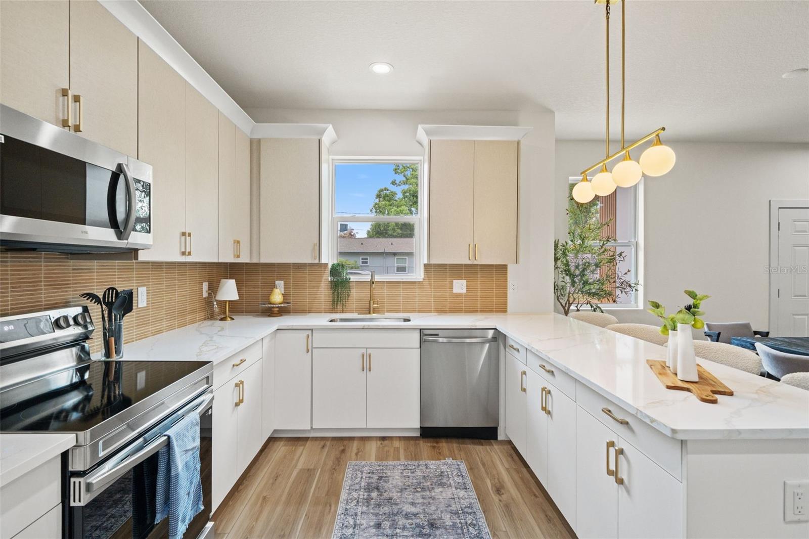 7603 PENNSYLVANIA DR, TAMPA, FL, 33619