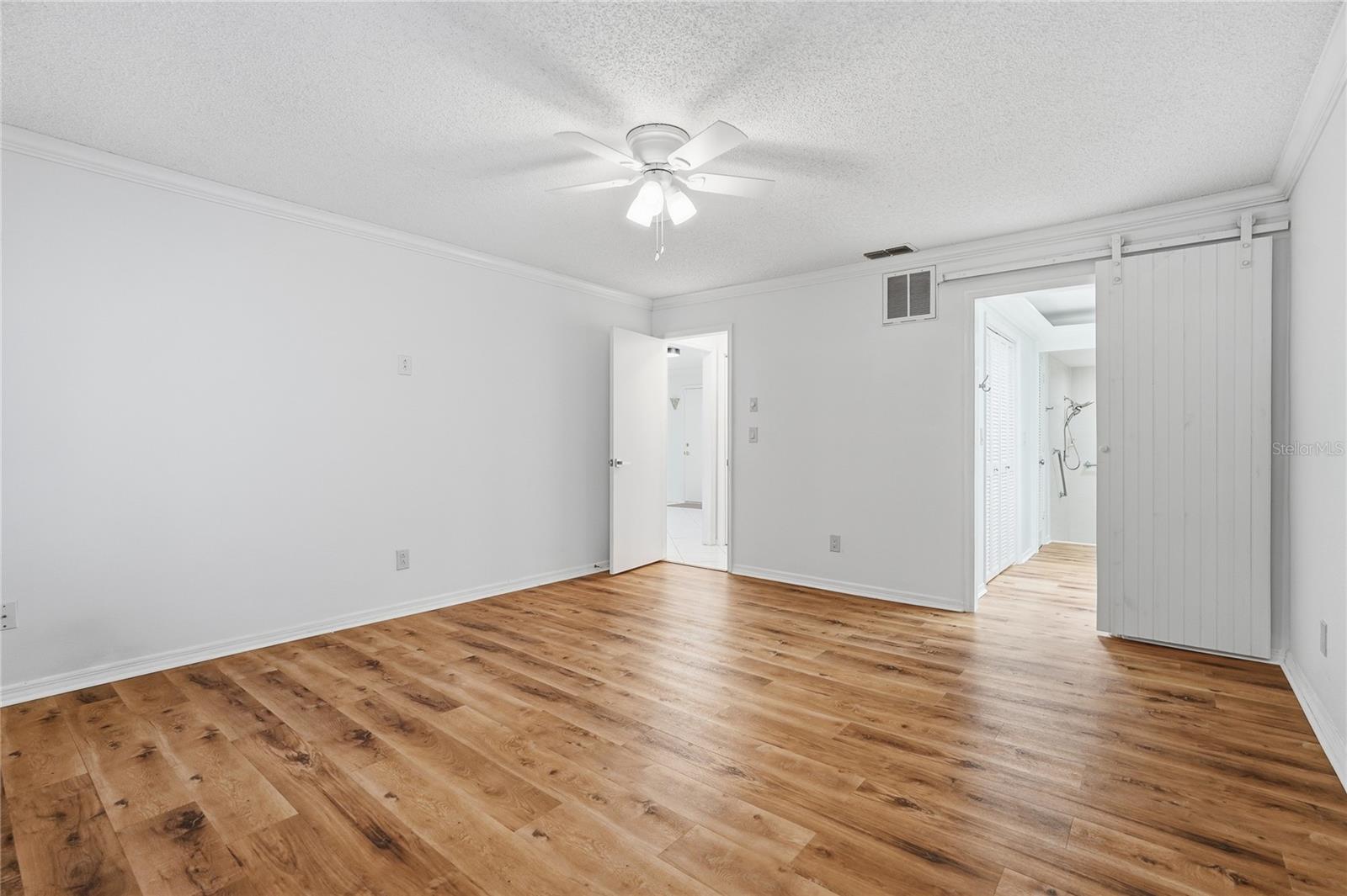 3071 BOLT DR, PALM HARBOR, FL, 34685