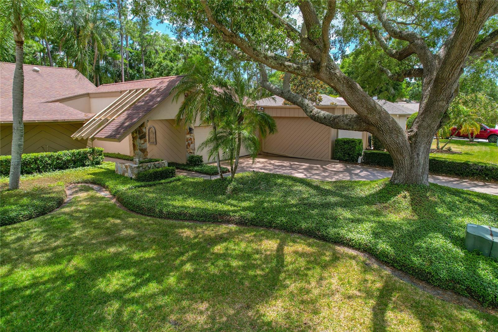 3071 BOLT DR, PALM HARBOR, FL, 34685