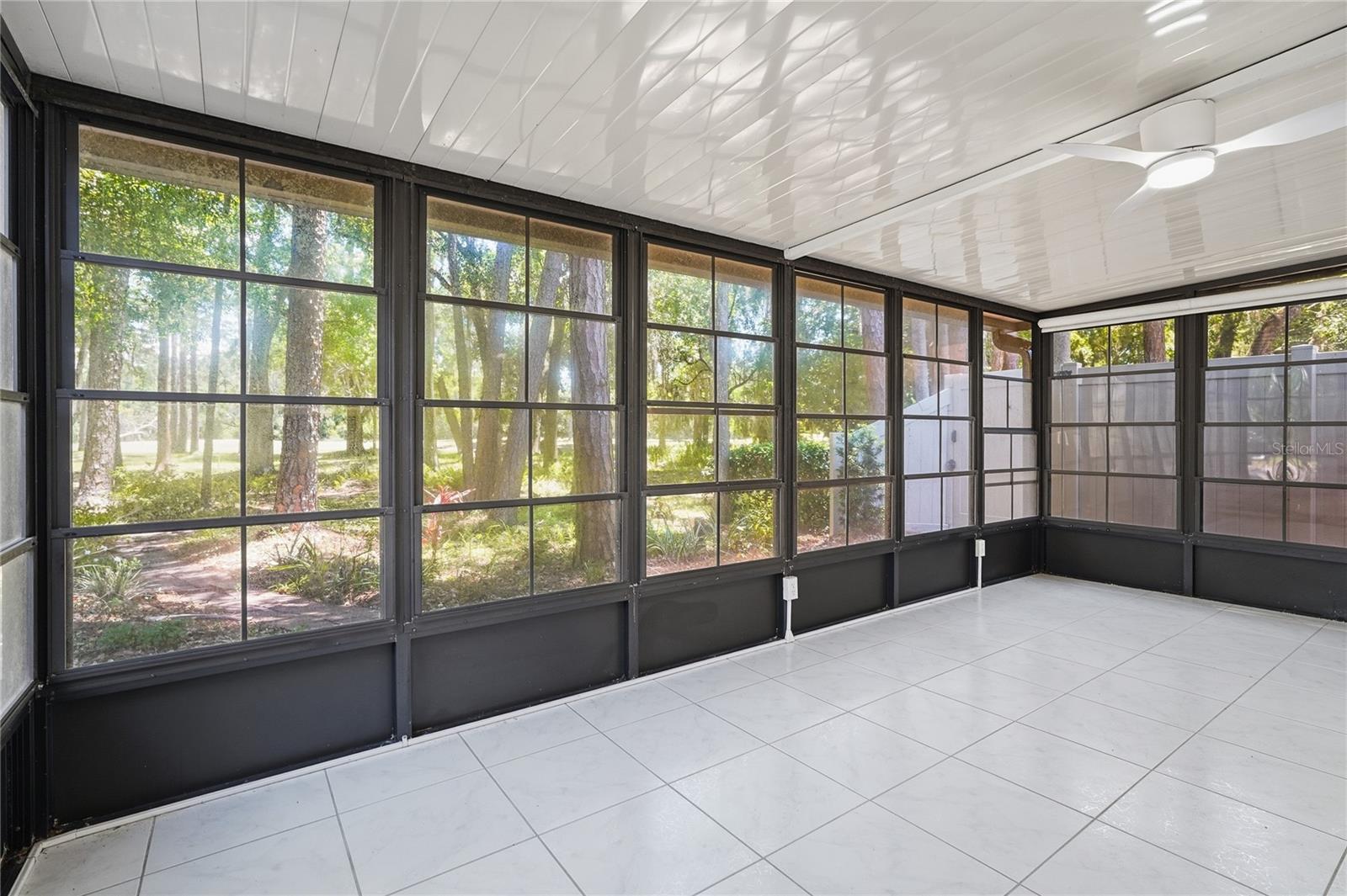 3071 BOLT DR, PALM HARBOR, FL, 34685