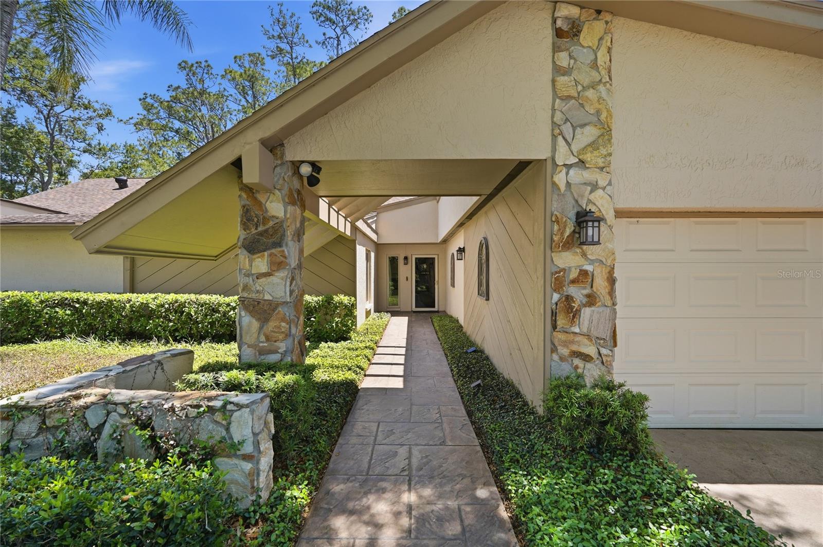 3071 BOLT DR, PALM HARBOR, FL, 34685