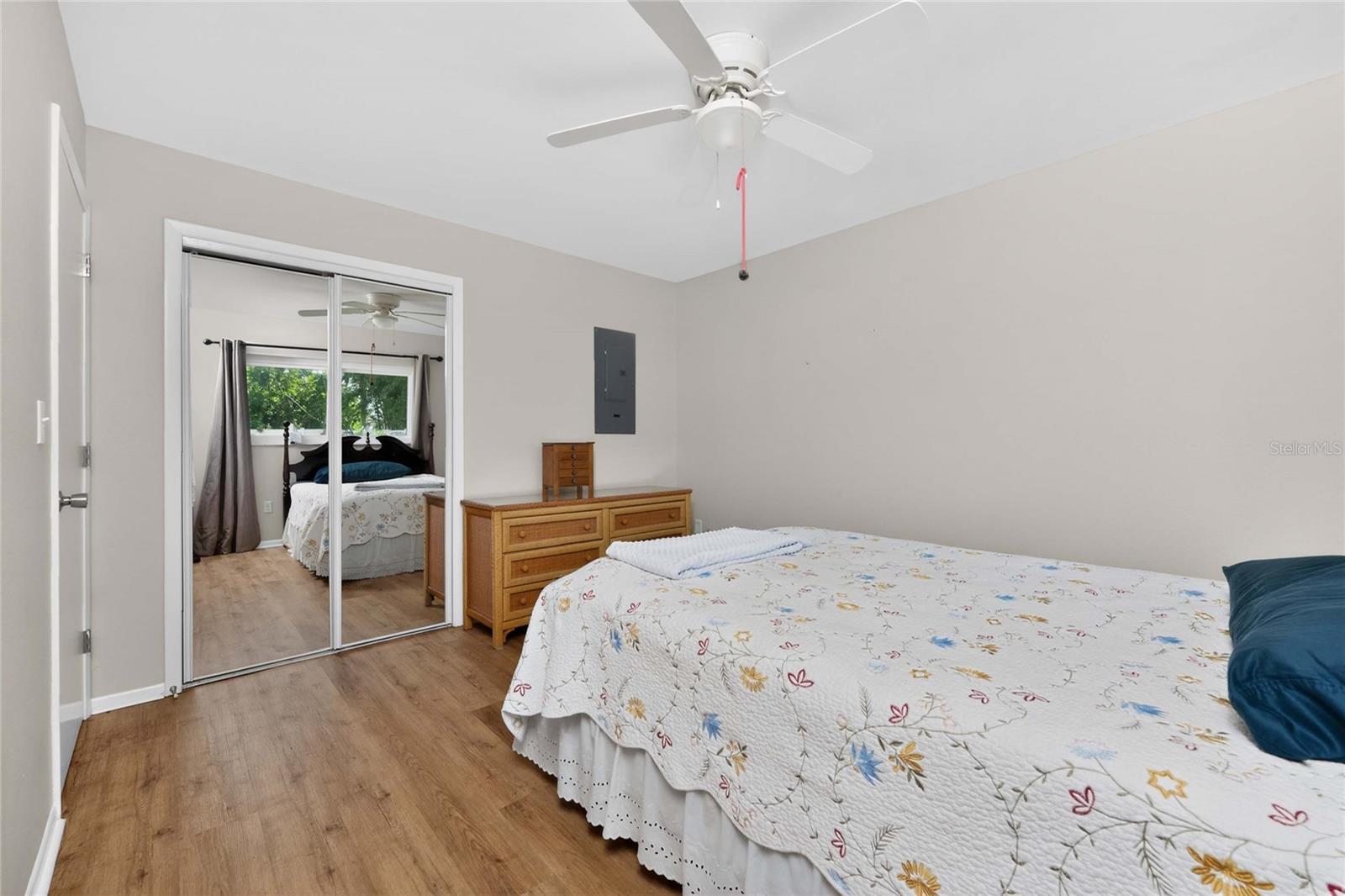 557 MAGNOLIA AVE NW, PORT CHARLOTTE, FL, 33952