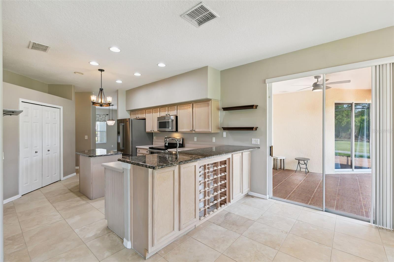 237 STRATHMORE CIR, KISSIMMEE, FL, 34744