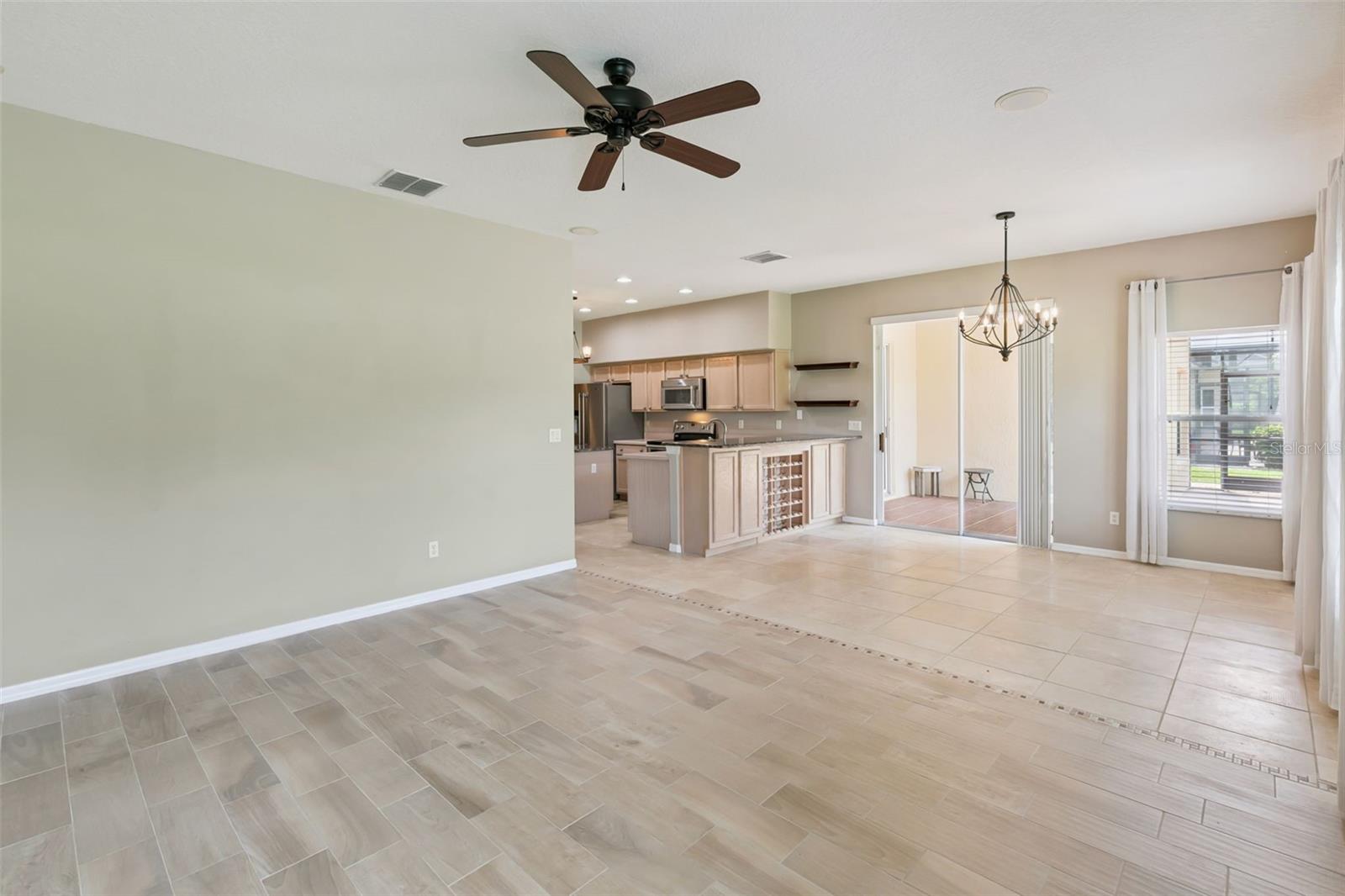 237 STRATHMORE CIR, KISSIMMEE, FL, 34744