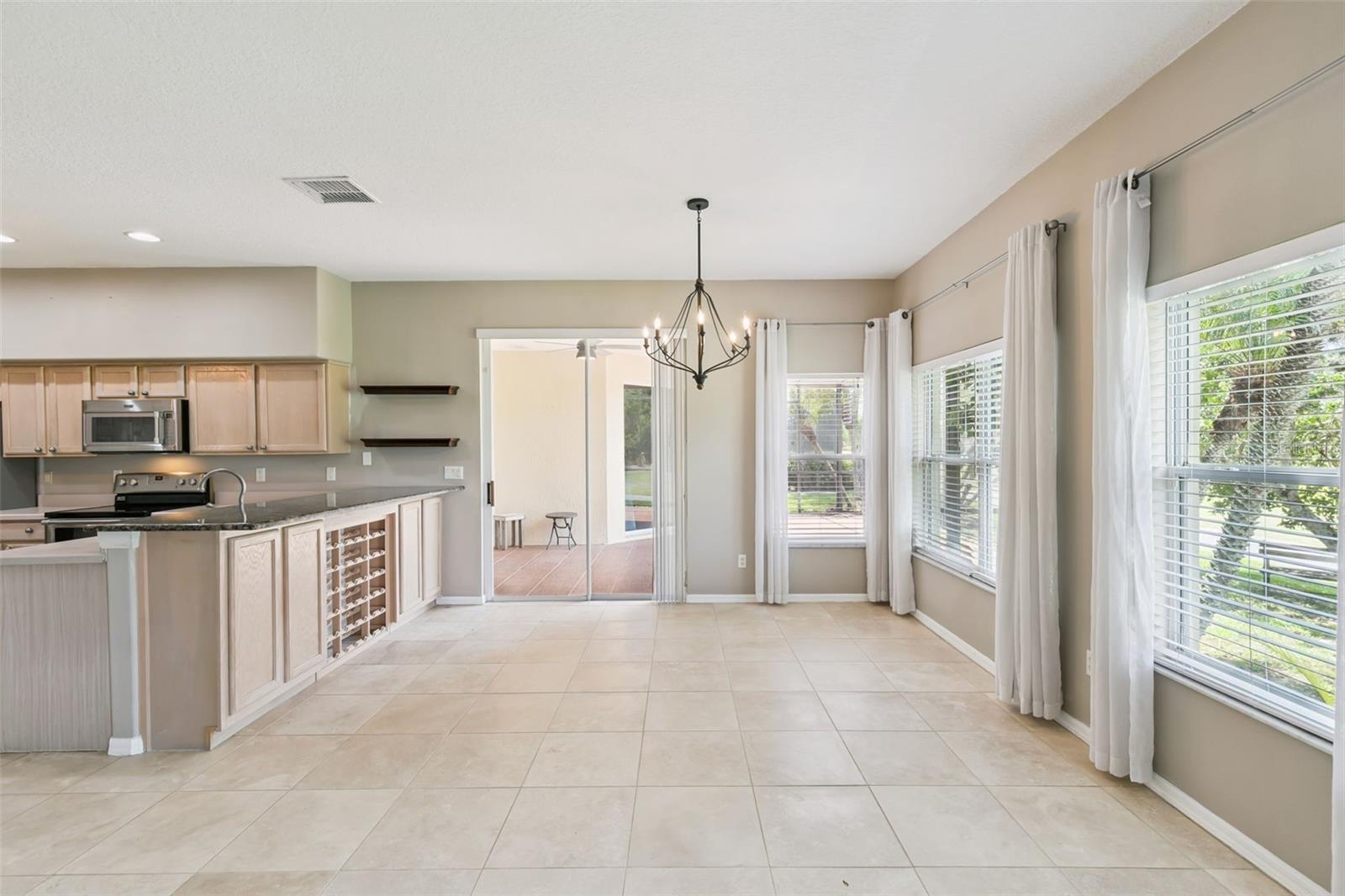 237 STRATHMORE CIR, KISSIMMEE, FL, 34744