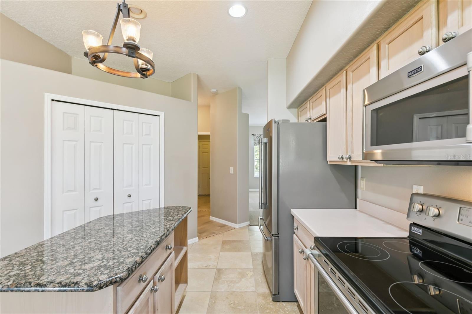 237 STRATHMORE CIR, KISSIMMEE, FL, 34744