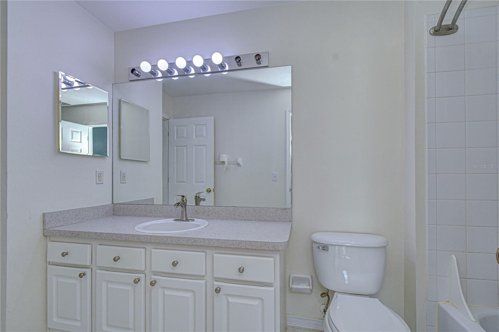 12473 COUNTRY WHITE CIR, TAMPA, FL, 33635