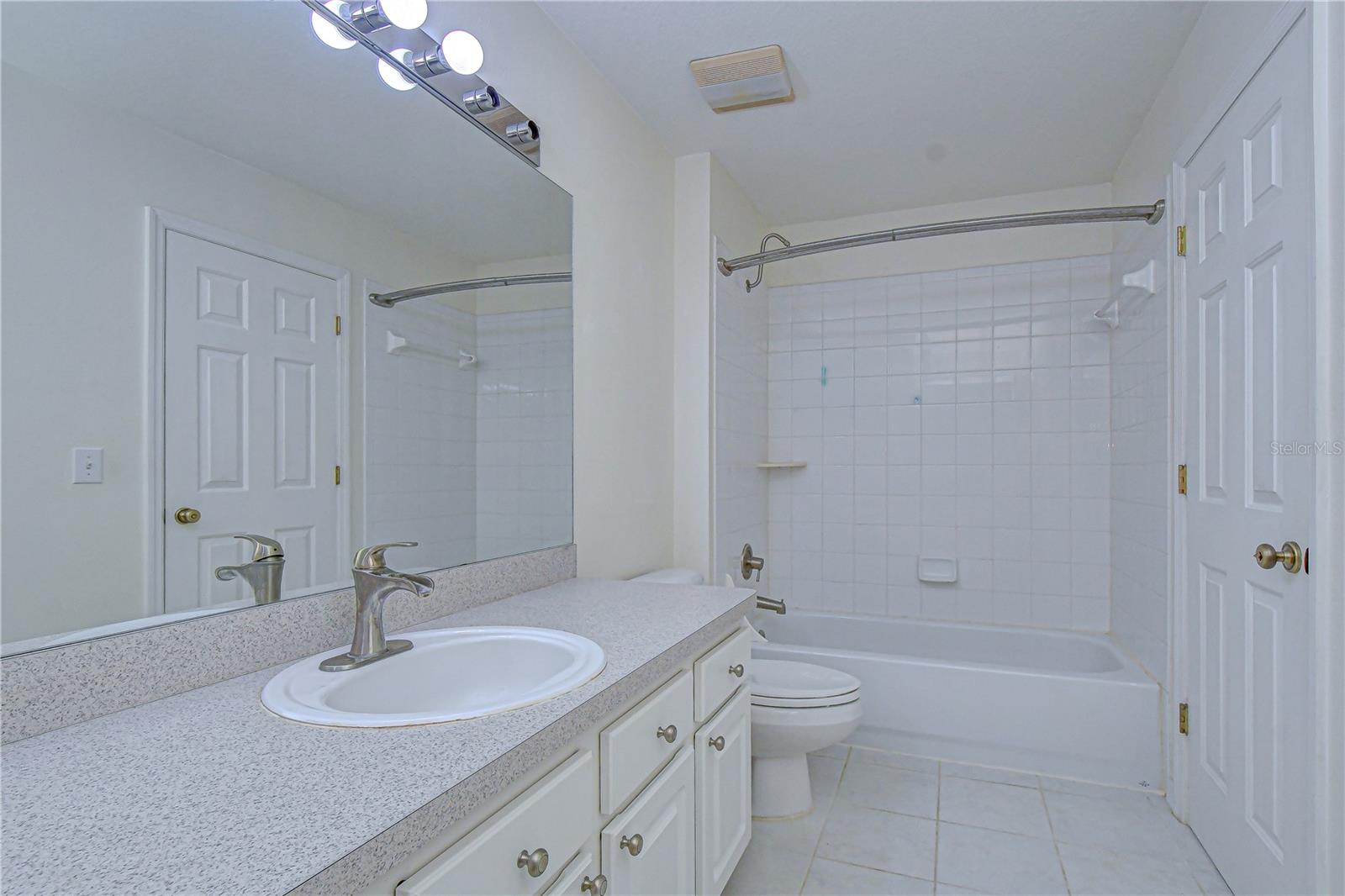 12473 COUNTRY WHITE CIR, TAMPA, FL, 33635