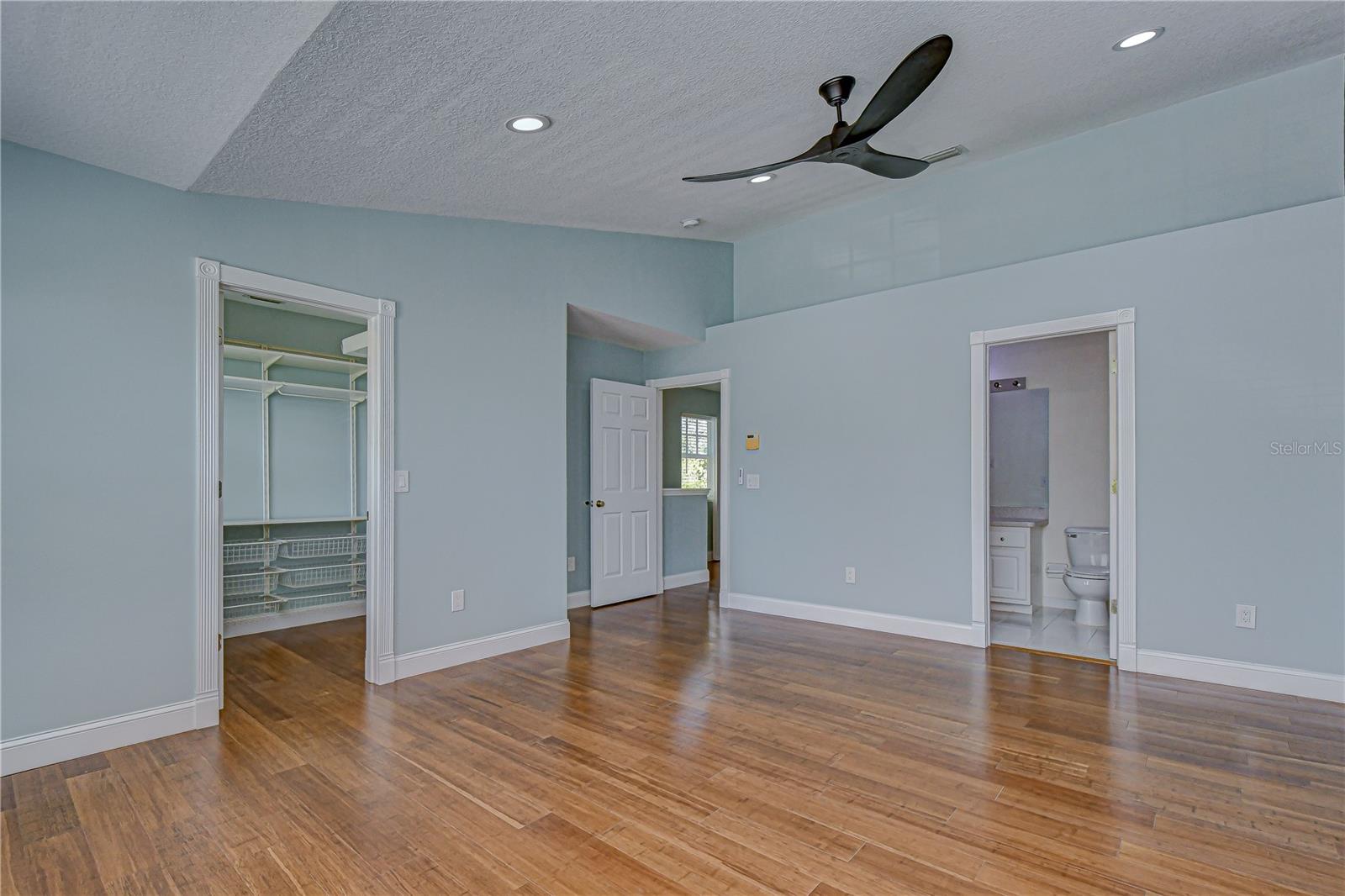 12473 COUNTRY WHITE CIR, TAMPA, FL, 33635