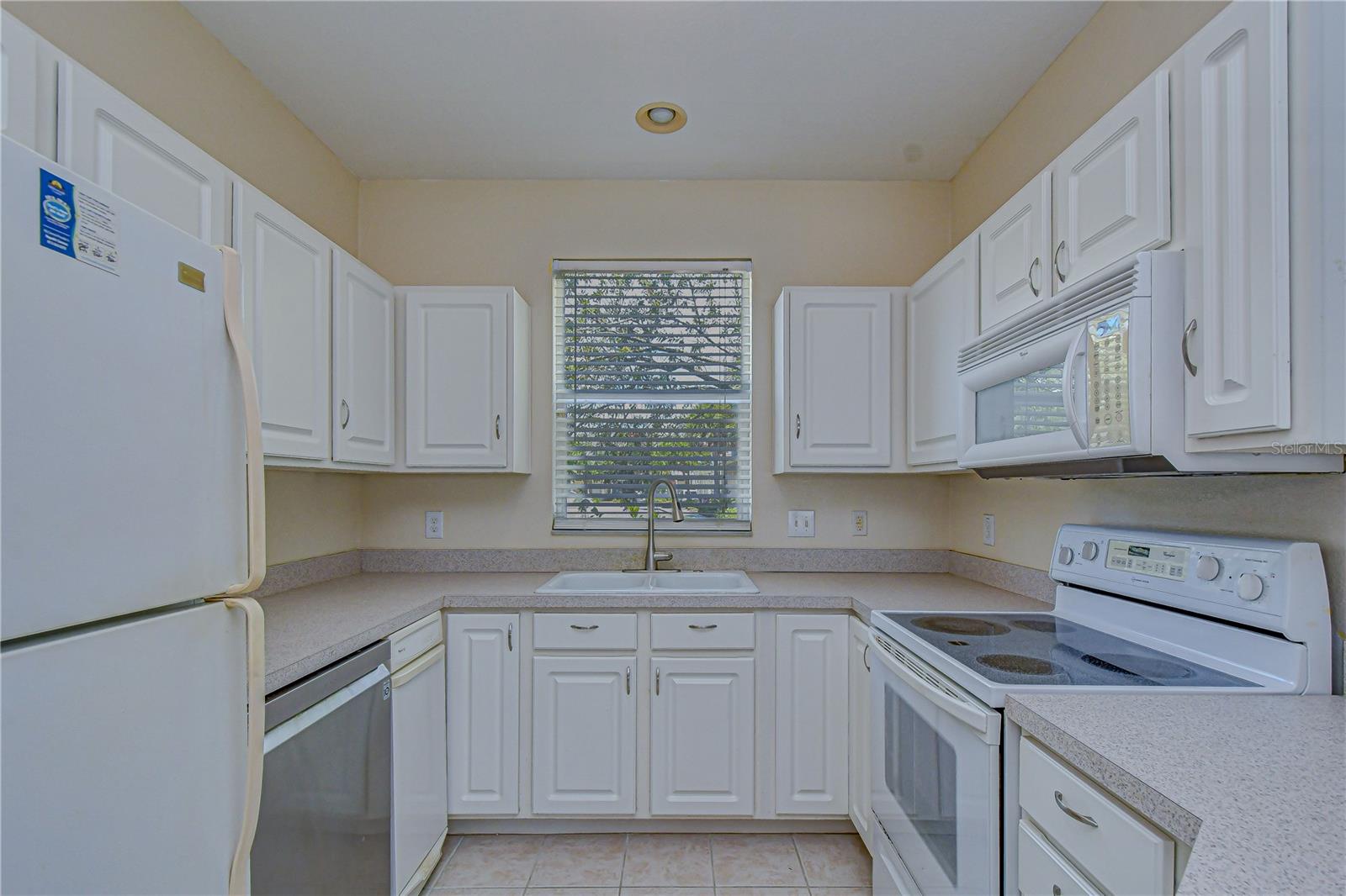 12473 COUNTRY WHITE CIR, TAMPA, FL, 33635