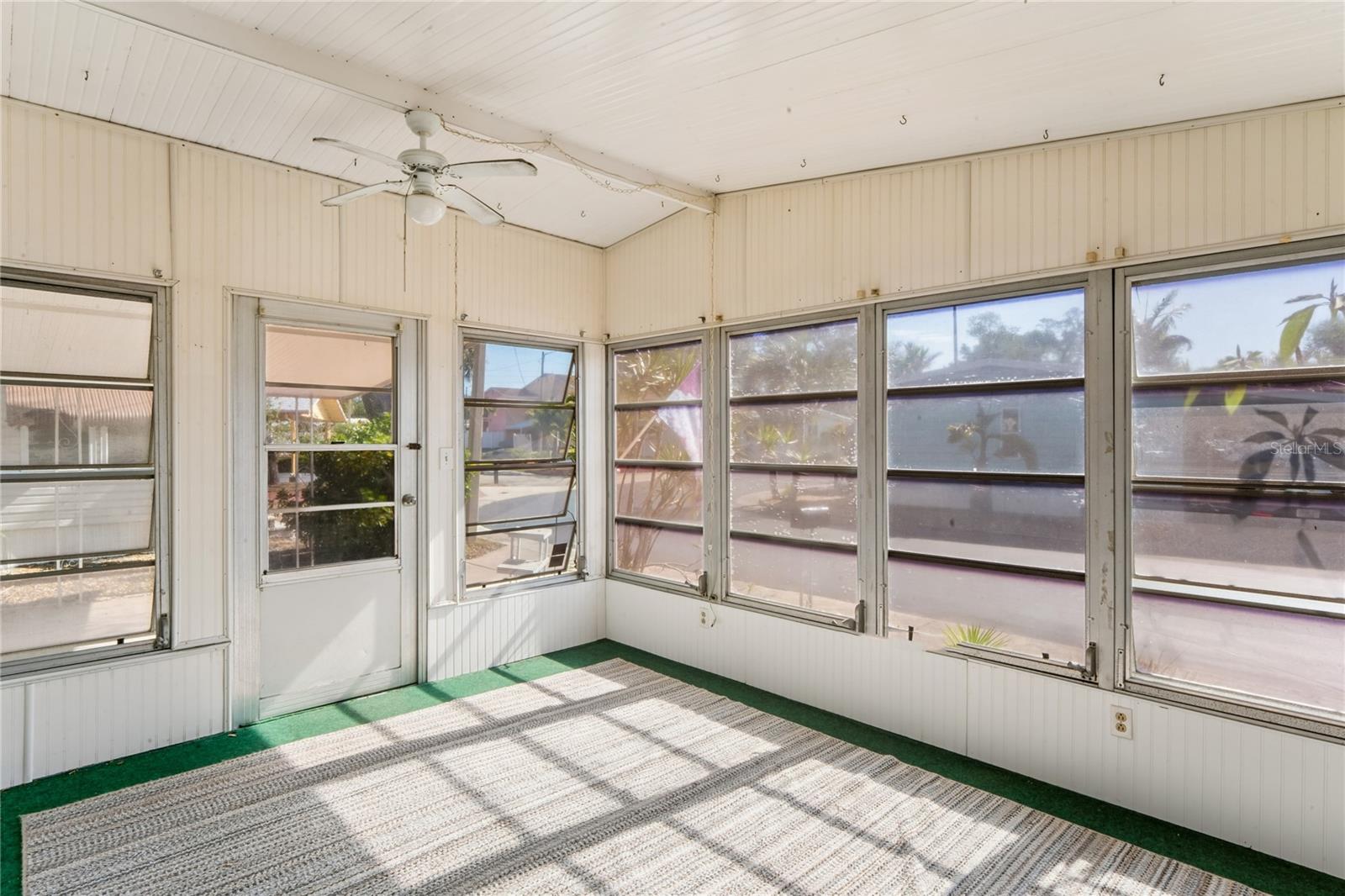 6950 46TH AVE N #1, ST PETERSBURG, FL, 33709