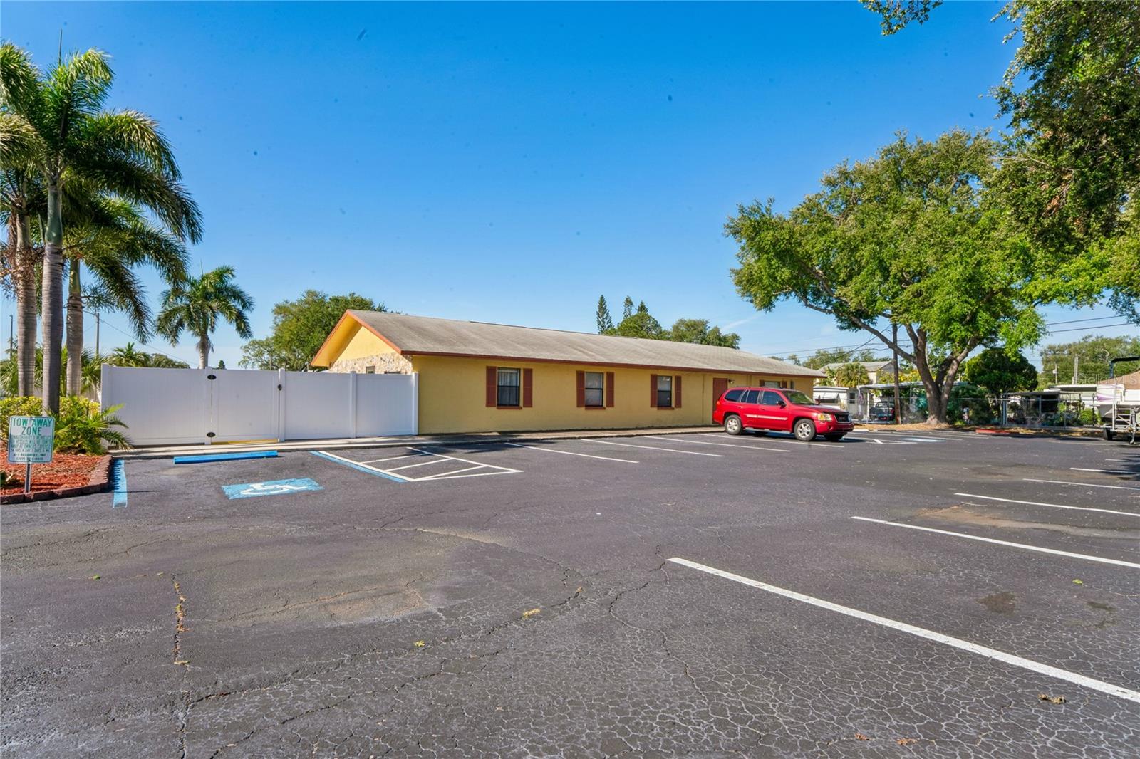 6950 46TH AVE N #1, ST PETERSBURG, FL, 33709
