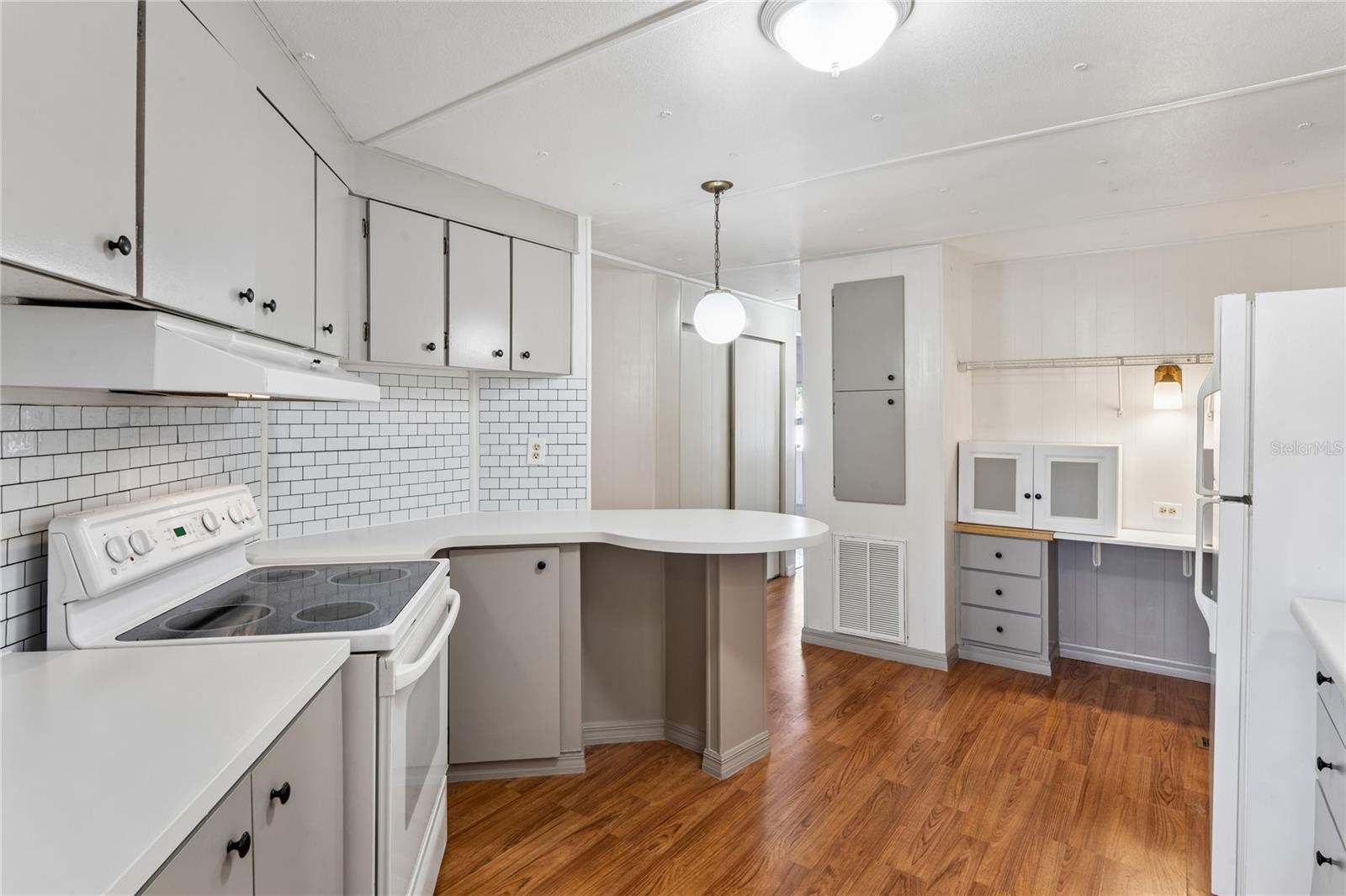6950 46TH AVE N #1, ST PETERSBURG, FL, 33709