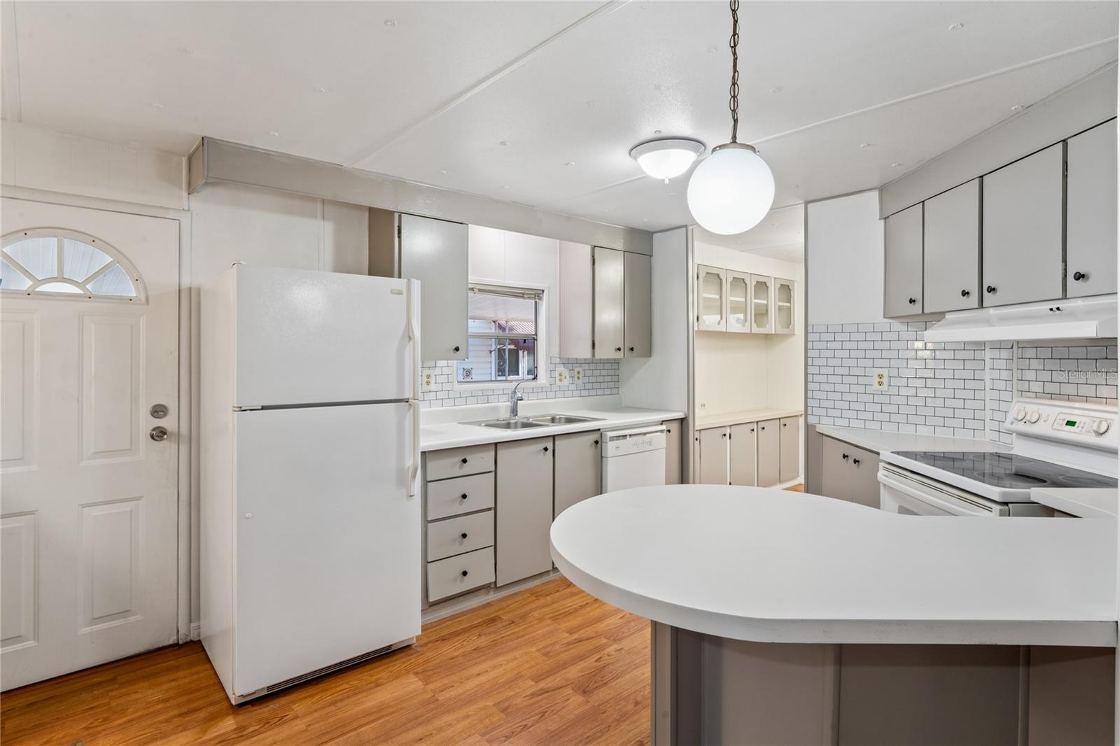 6950 46TH AVE N #1, ST PETERSBURG, FL, 33709