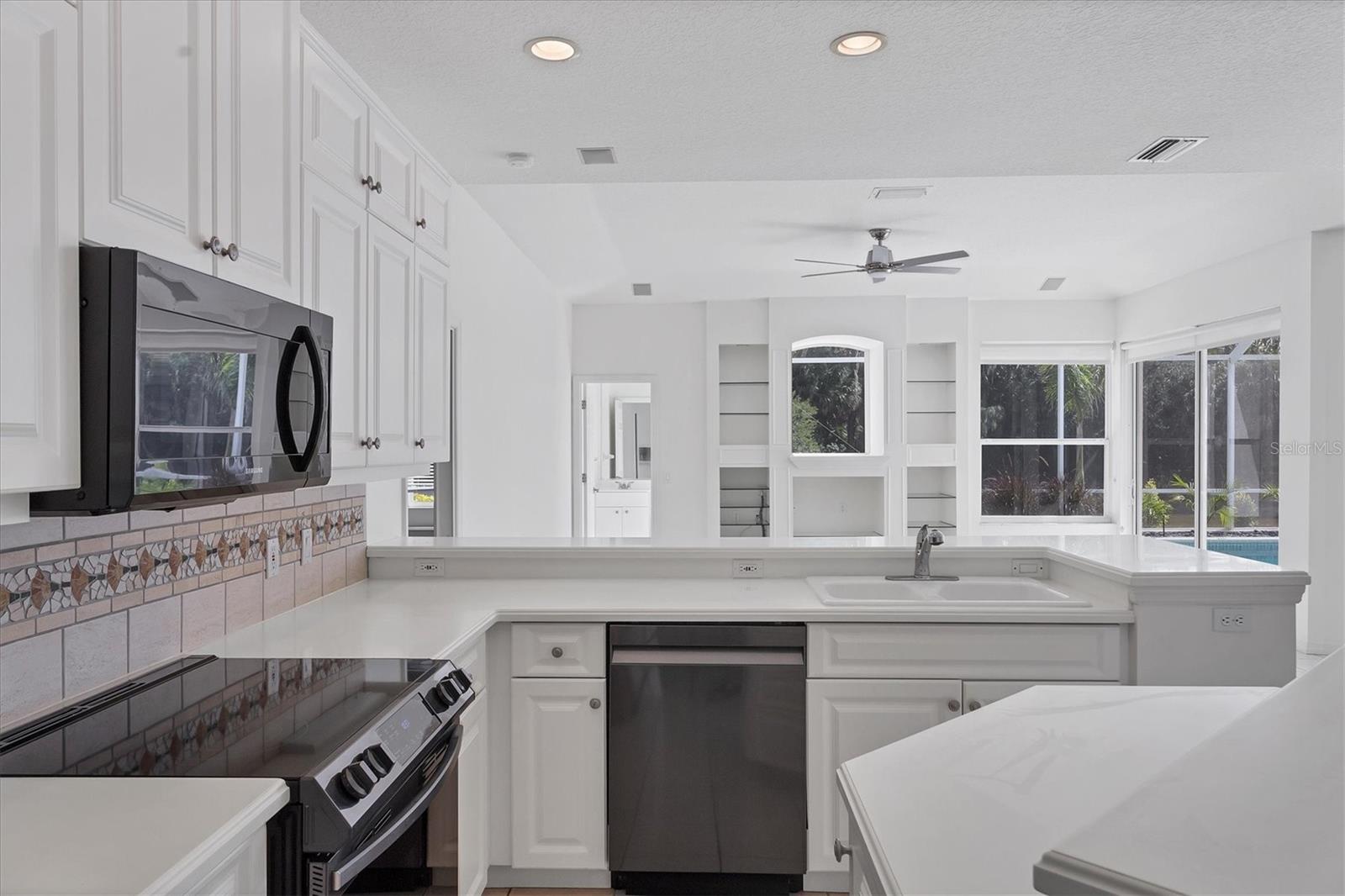 8501 PARK SHORE LN, SARASOTA, FL, 34238