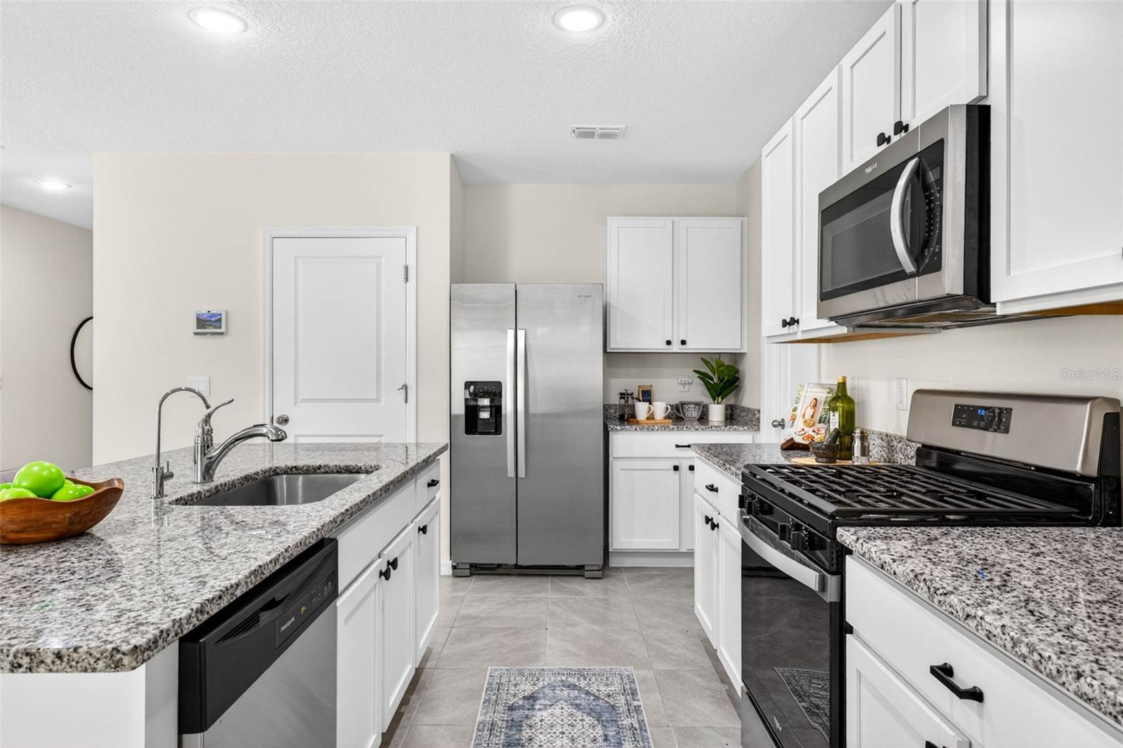 35686 SUNFLOWER HILL DR, ZEPHYRHILLS, FL, 33541