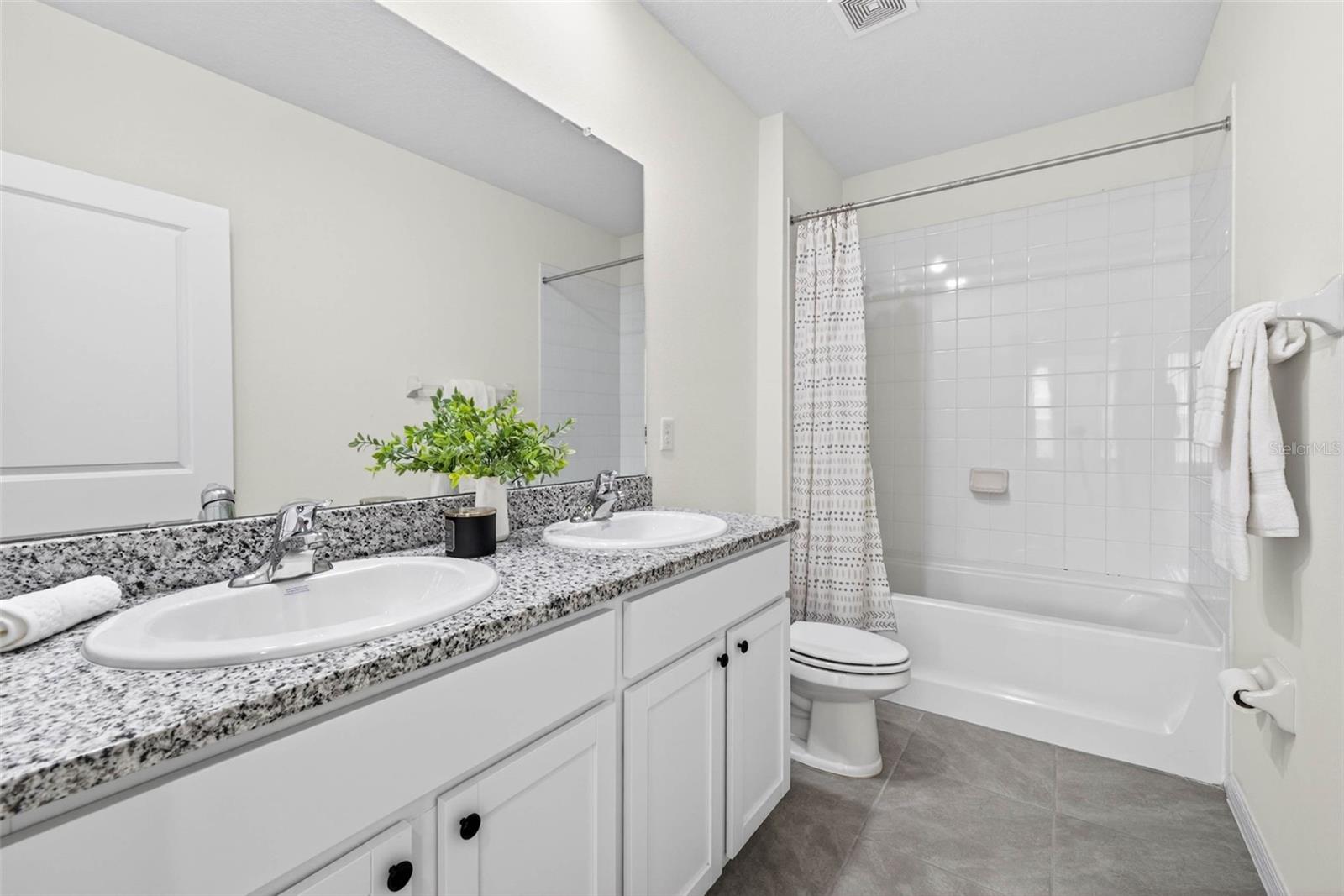 35686 SUNFLOWER HILL DR, ZEPHYRHILLS, FL, 33541