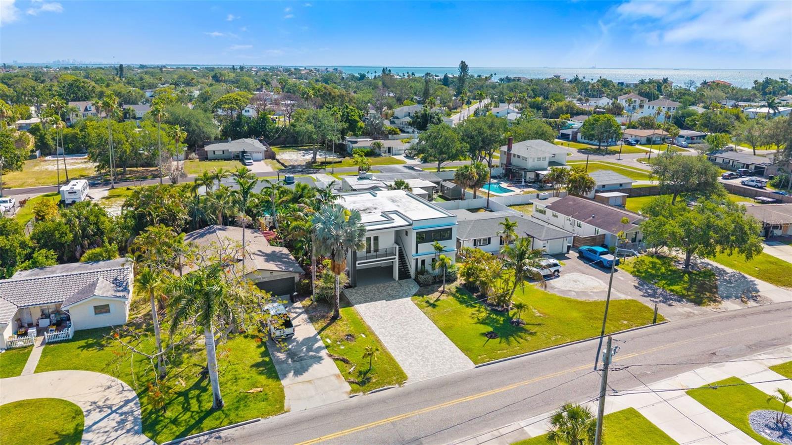 3835 SHORE ACRES BLVD NE, ST PETERSBURG, FL, 33703