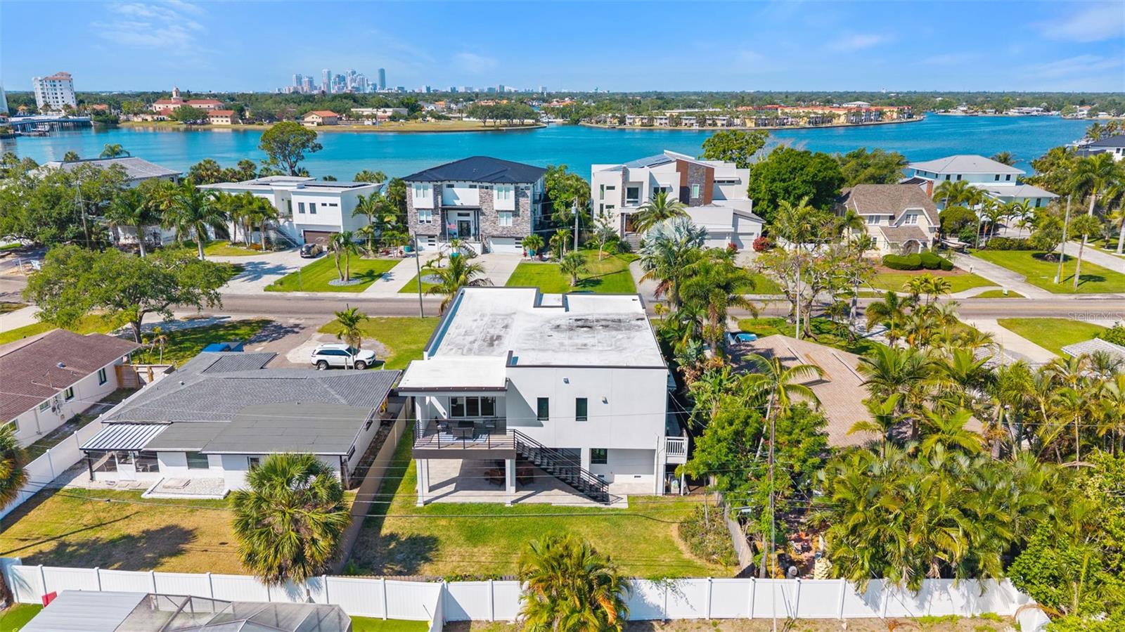 3835 SHORE ACRES BLVD NE, ST PETERSBURG, FL, 33703