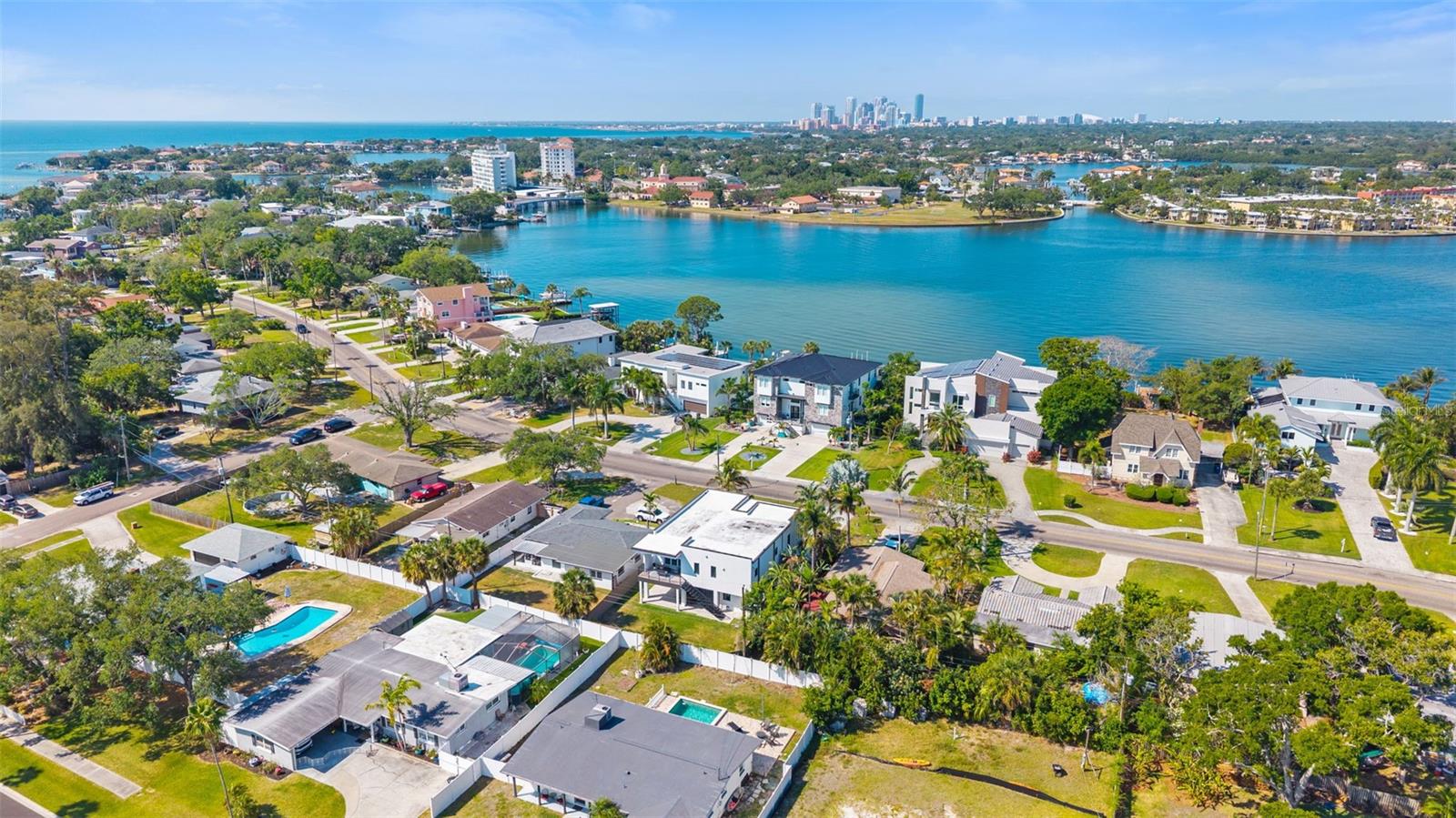 3835 SHORE ACRES BLVD NE, ST PETERSBURG, FL, 33703