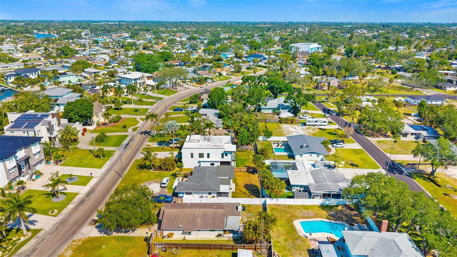 3835 SHORE ACRES BLVD NE, ST PETERSBURG, FL, 33703