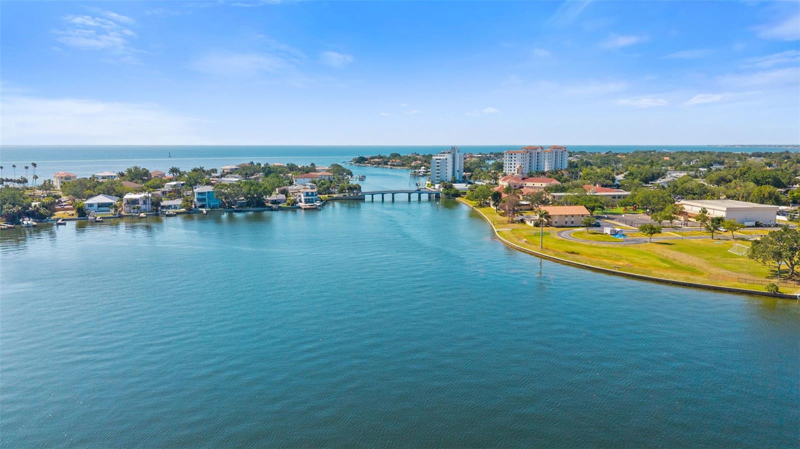 3835 SHORE ACRES BLVD NE, ST PETERSBURG, FL, 33703