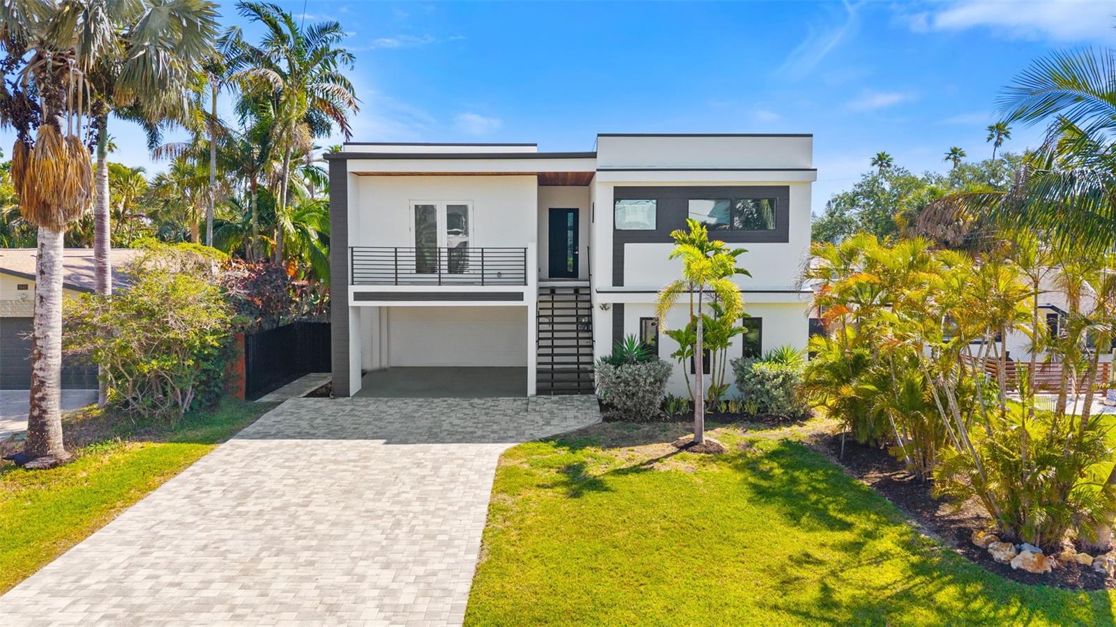 3835 SHORE ACRES BLVD NE, ST PETERSBURG, FL, 33703