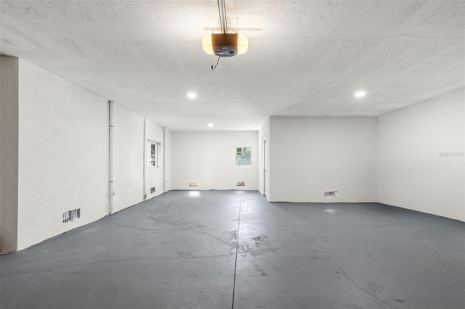 3835 SHORE ACRES BLVD NE, ST PETERSBURG, FL, 33703