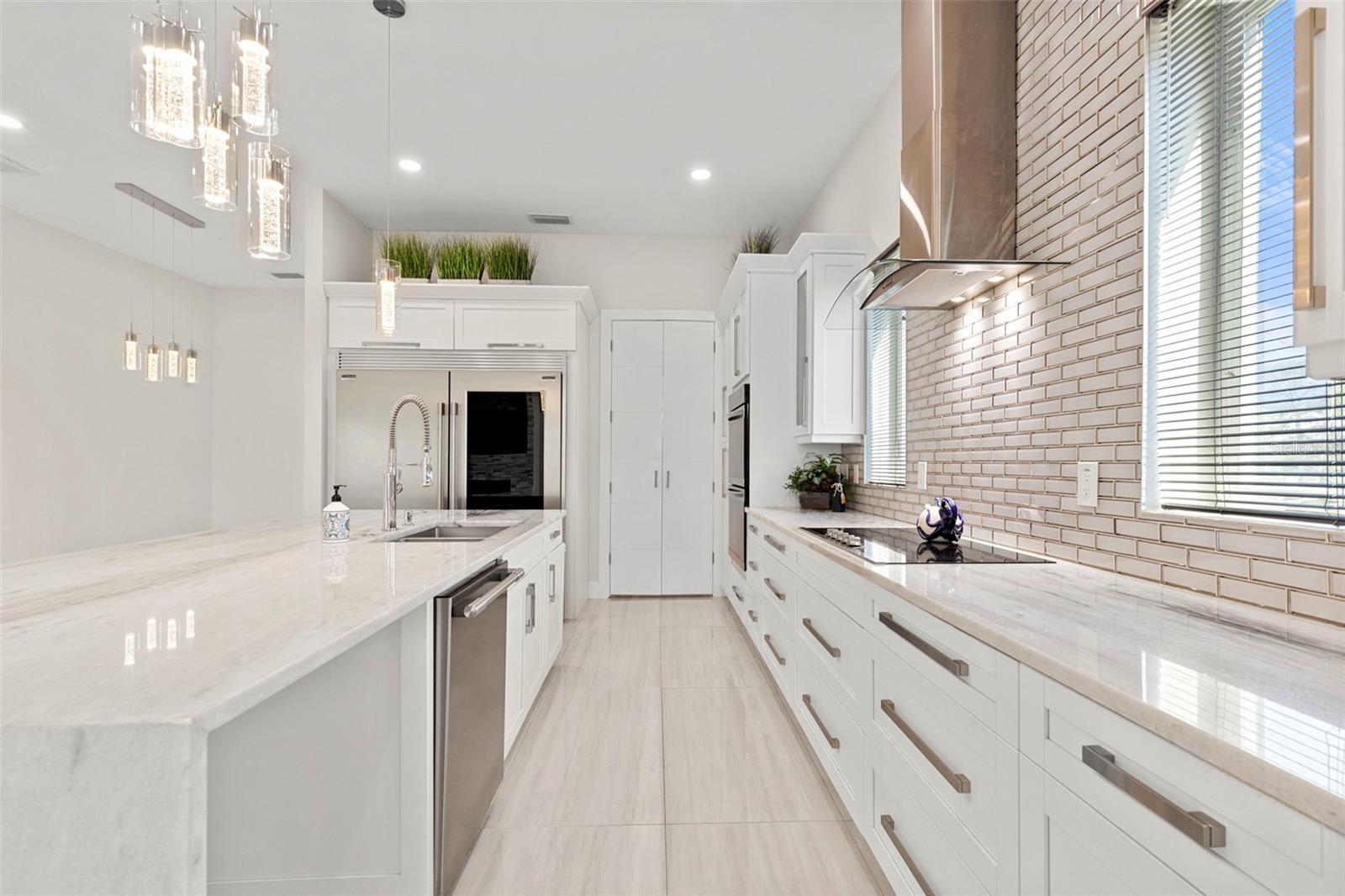 3835 SHORE ACRES BLVD NE, ST PETERSBURG, FL, 33703